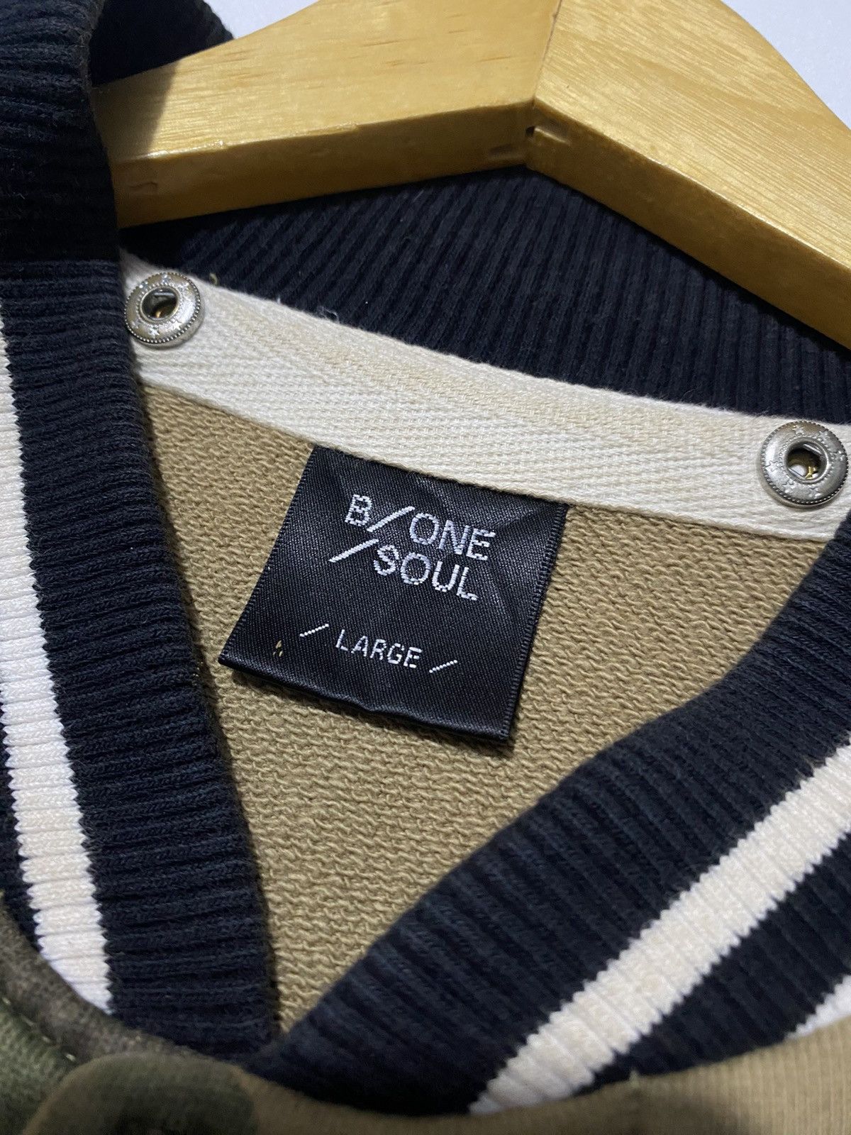 Other varsity bonesoul vtg Size US L / EU 52-54 / 3 - 3 Thumbnail