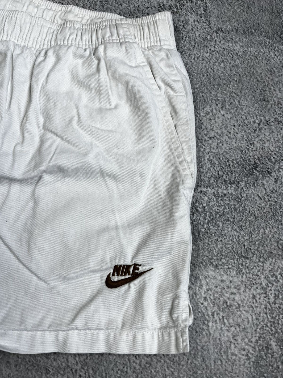 Nike Nike vintage shorts size m Size US 32 / EU 48 - 2 Thumbnail