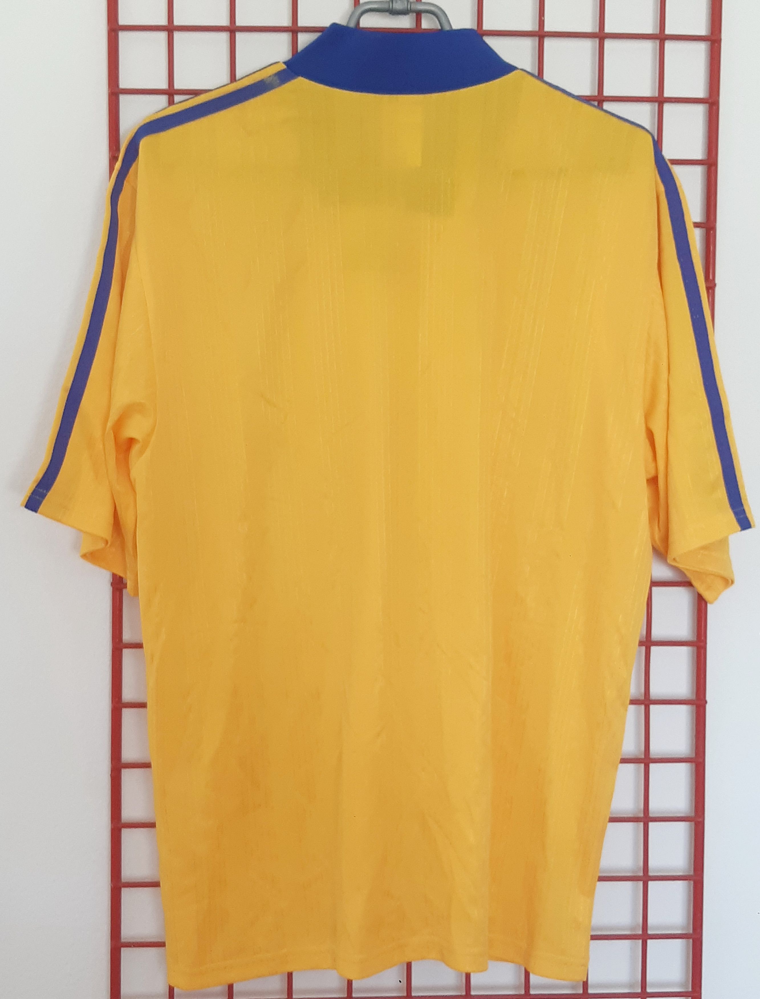 Adidas Vintage 90s ADIDAS Soccer Jersey Tunisia size M NWT Size US M / EU 48-50 / 2 - 2 Thumbnail