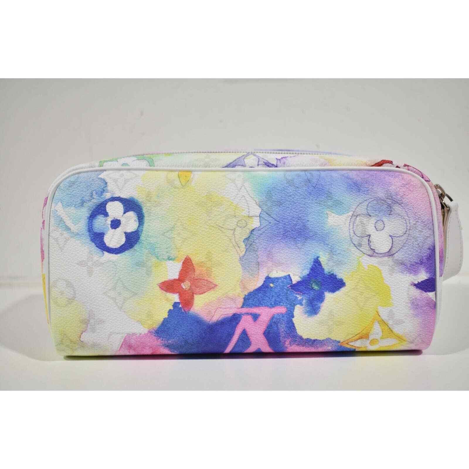 Louis Vuitton Louis Vuitton Weekend Travel Toiletry Pouch Bag Size ONE SIZE - 6 Thumbnail