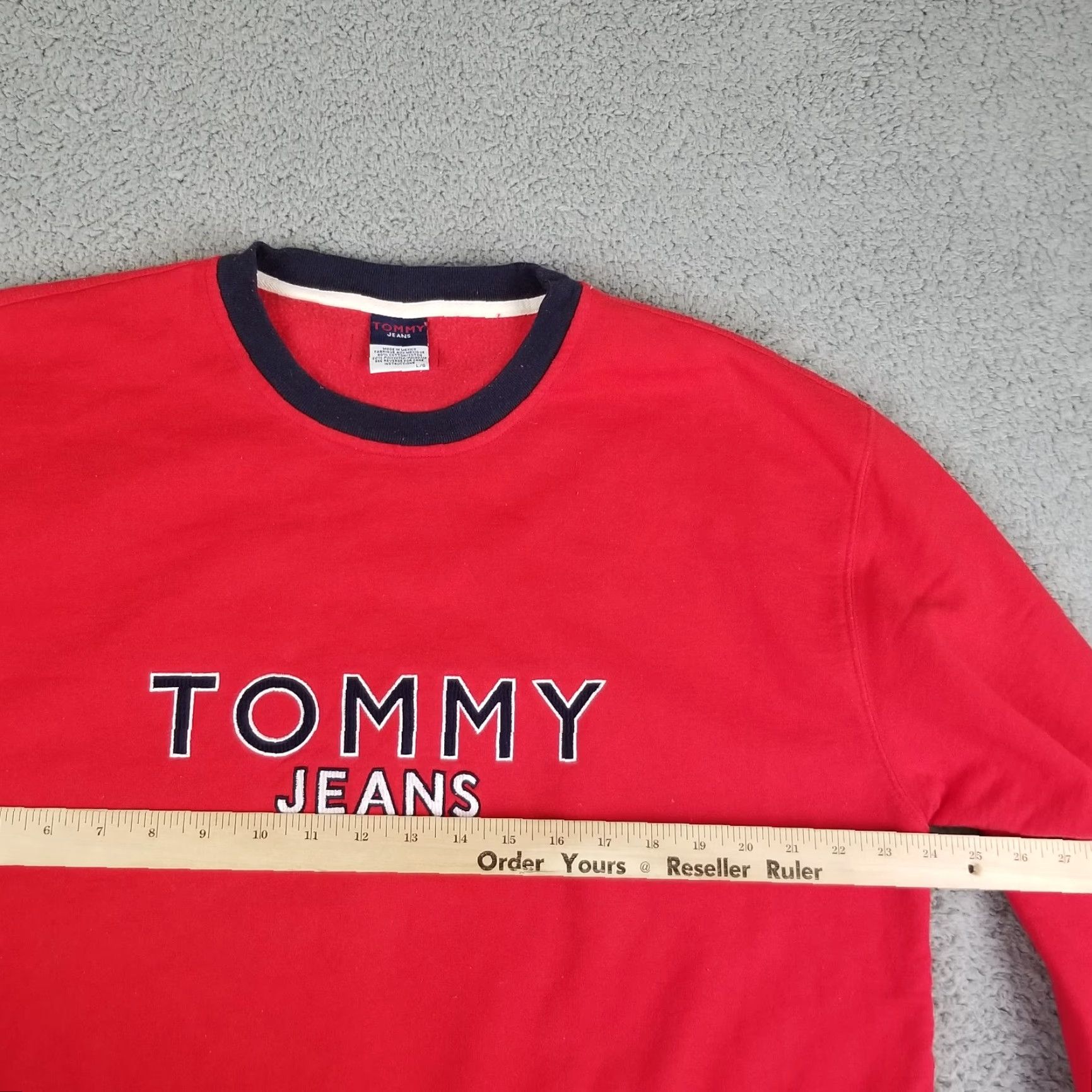 Tommy Hilfiger VINTAGE Tommy Hilfiger Jeans Sweatshirt Men L Crew Neck Logo Red 90s Mens Size US L / EU 52-54 / 3 - 5 Thumbnail