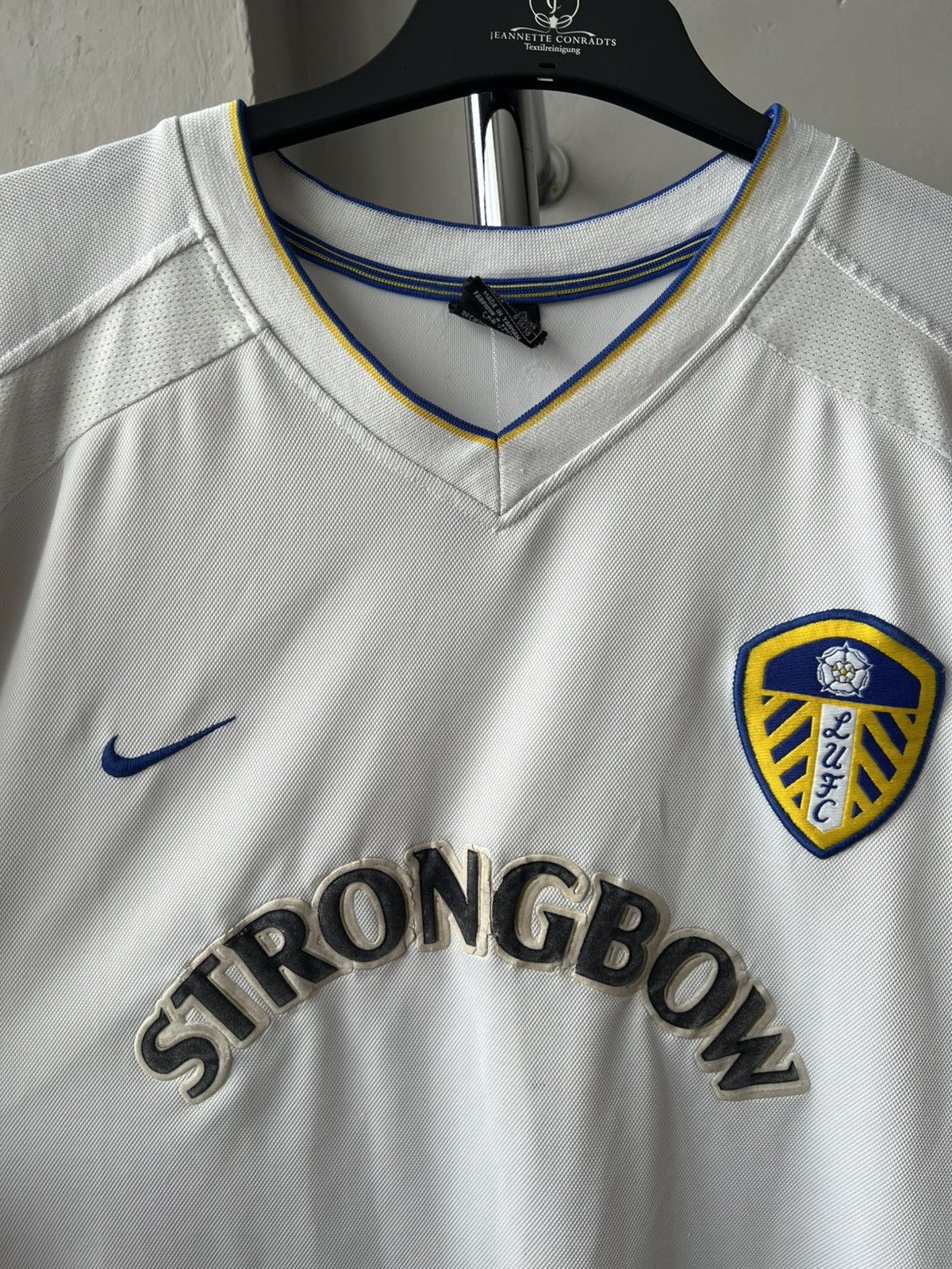 Nike 2000/02 LEEDS UNITED HOME SOCCER JERSEY FOOTBALL SHIRT XL Size US XL / EU 56 / 4 - 4 Thumbnail