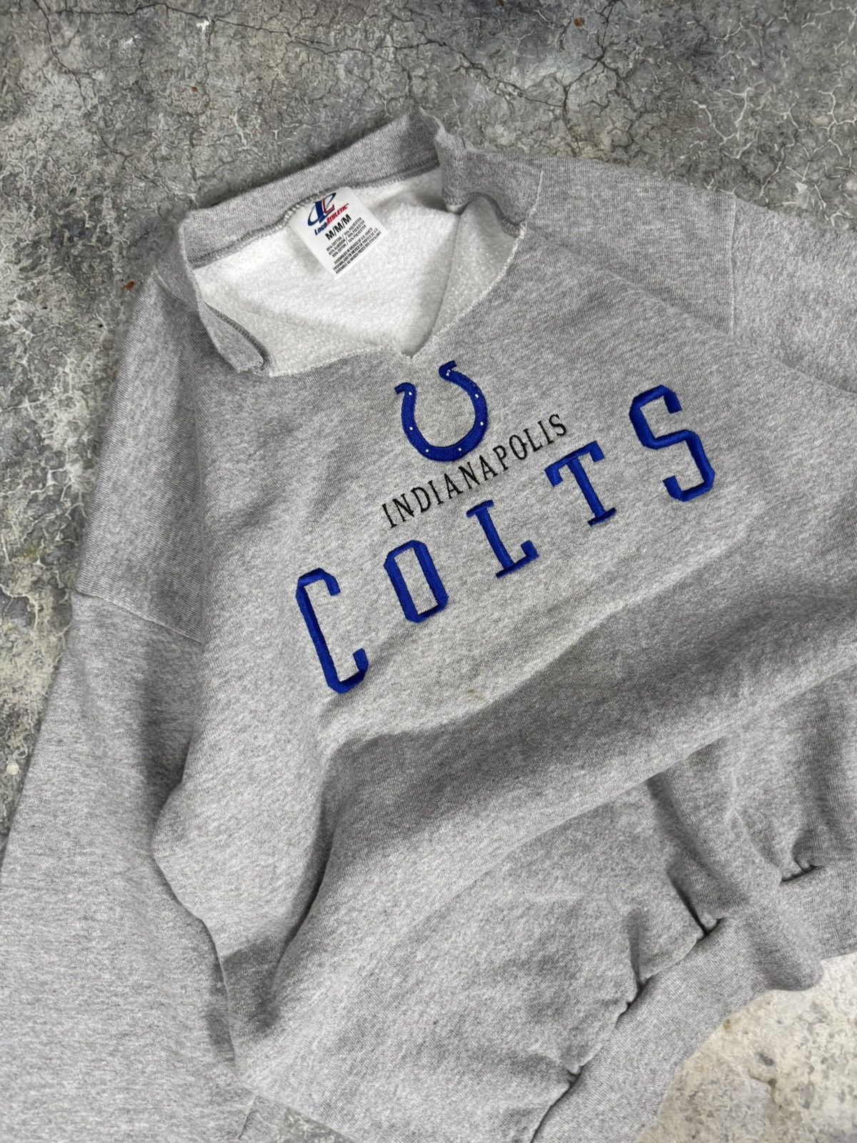 NCAA × Vintage Vintage distressed Indianapolis colts Crewneck Size US M / EU 48-50 / 2 - 3 Thumbnail