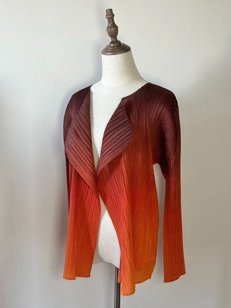 Issey Miyake ISSEY MIYAKE Pleats Please Gradient Cardigan-2508 Size US M / EU 48-50 / 2 - 2 Thumbnail