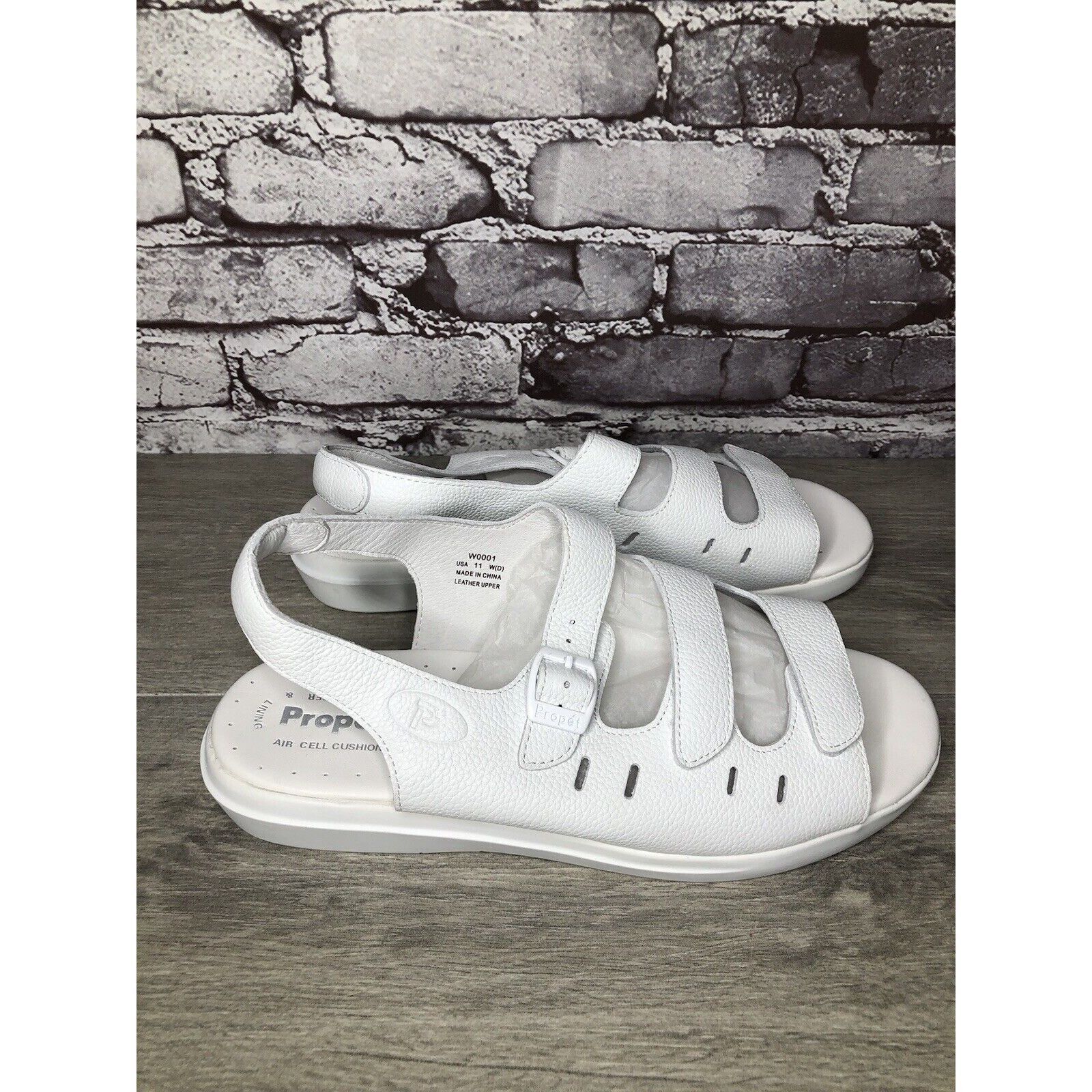 Other Propet Cell Cushion White Leather Triple Strap Wedge Sandals Size US 11 / IT 41 - 23 Thumbnail