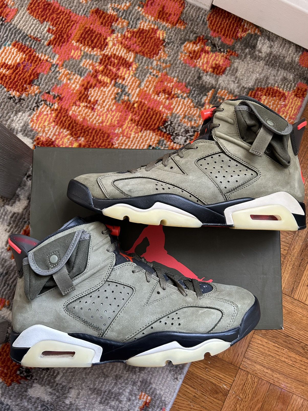 Jordan Brand Jordan 6 Travis Scott Mid Olive Size US 10.5 / EU 43-44 - 1 Thumbnail