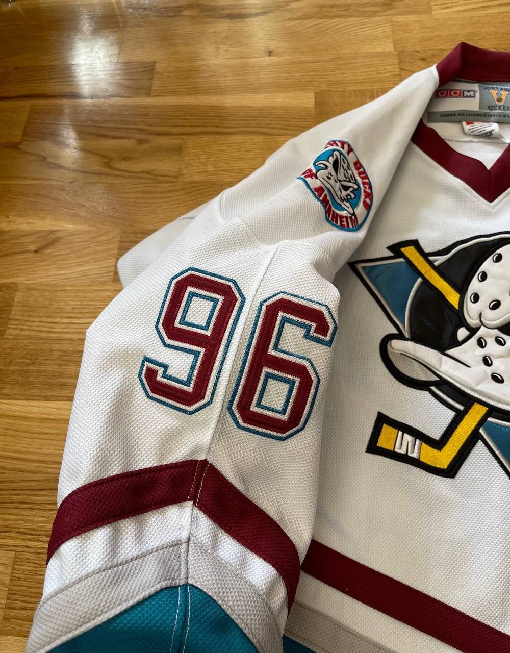 Ccm Vintage Anaheim Mighty Ducks HockeyJersey 96 Conway XXL NHL Size US L / EU 52-54 / 3 - 3 Thumbnail