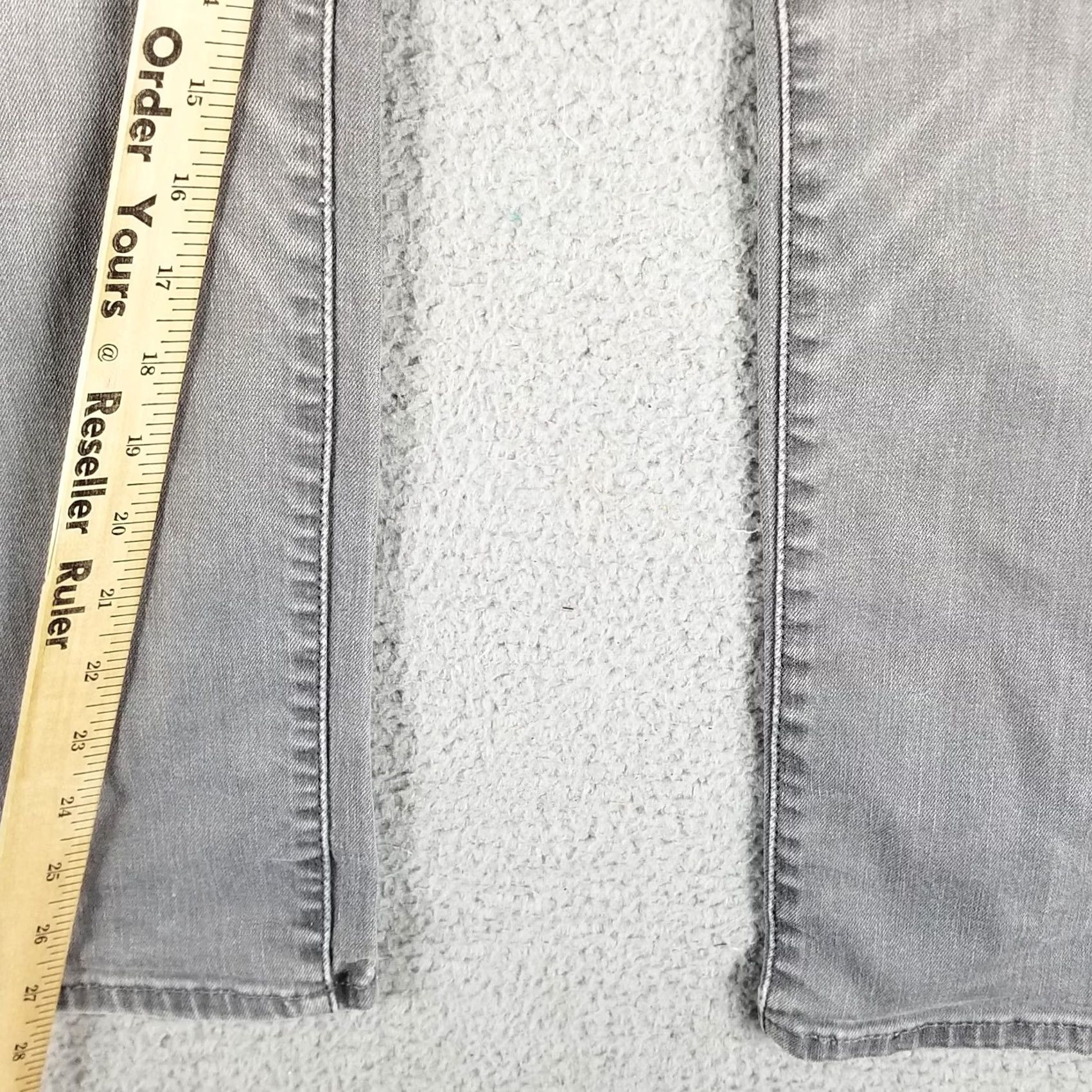 Levi's Levi's Womens Jeans 31X28 Skinny Low Rise Medium Wash Denim Pants (Regular) Womens Size 24" / US 00 / IT 34 - 6 Thumbnail