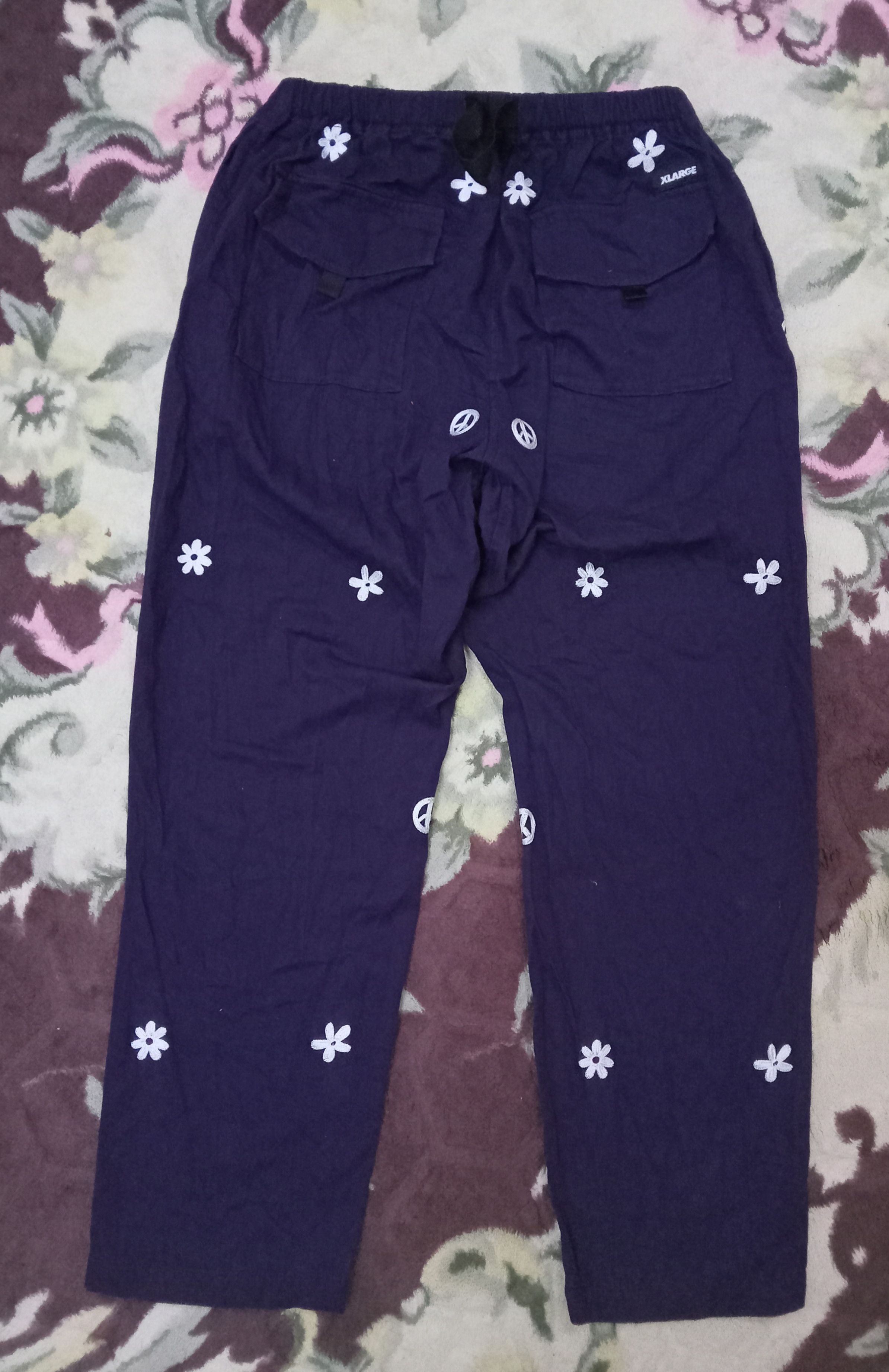 Xlarge XLarge Peace And Flowers Motive Pants Size US 34 / EU 50 - 2 Thumbnail