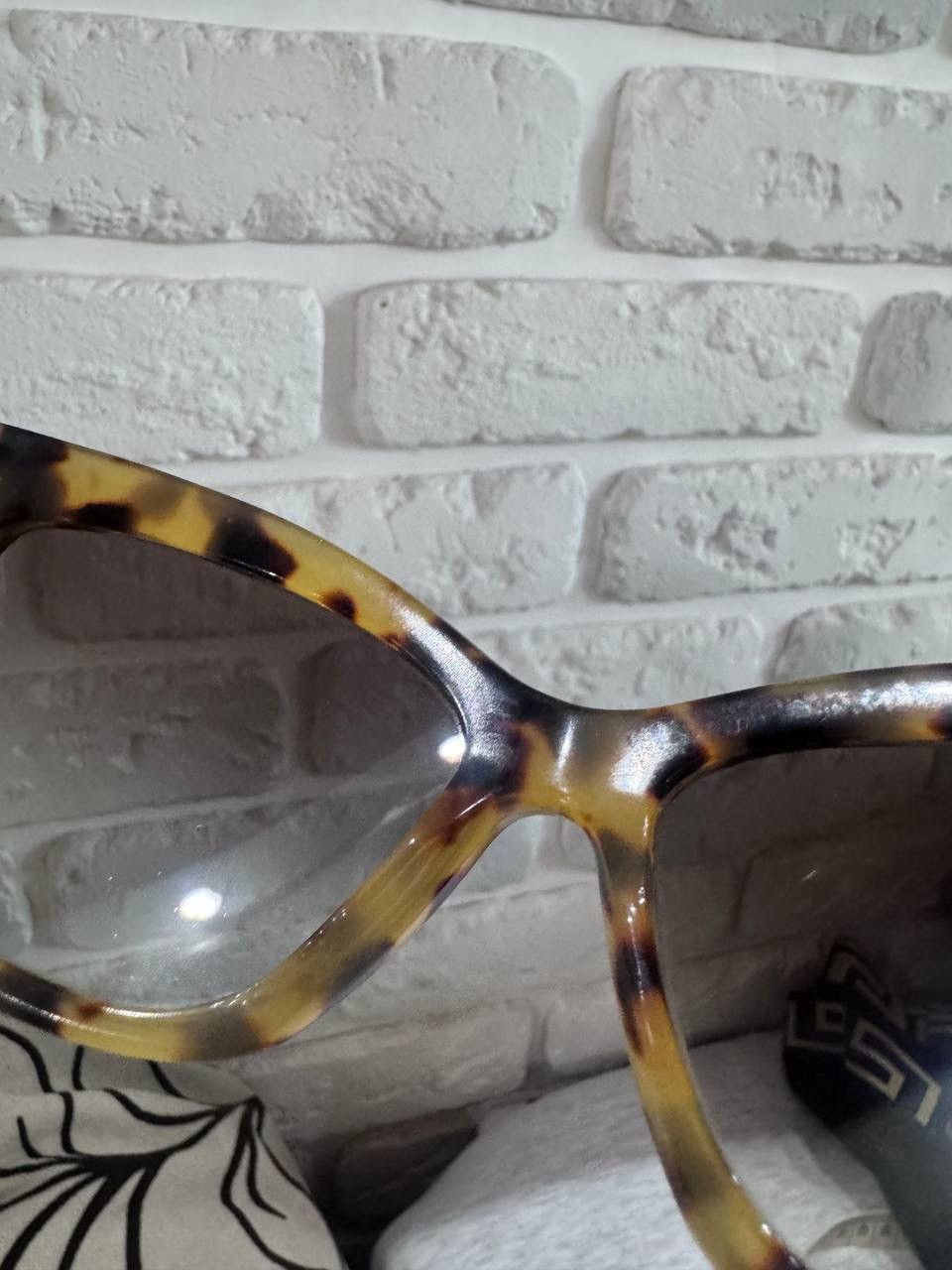 Prada Prada Cat Eye Sunglasses Rare Vintage Size ONE SIZE - 6 Thumbnail