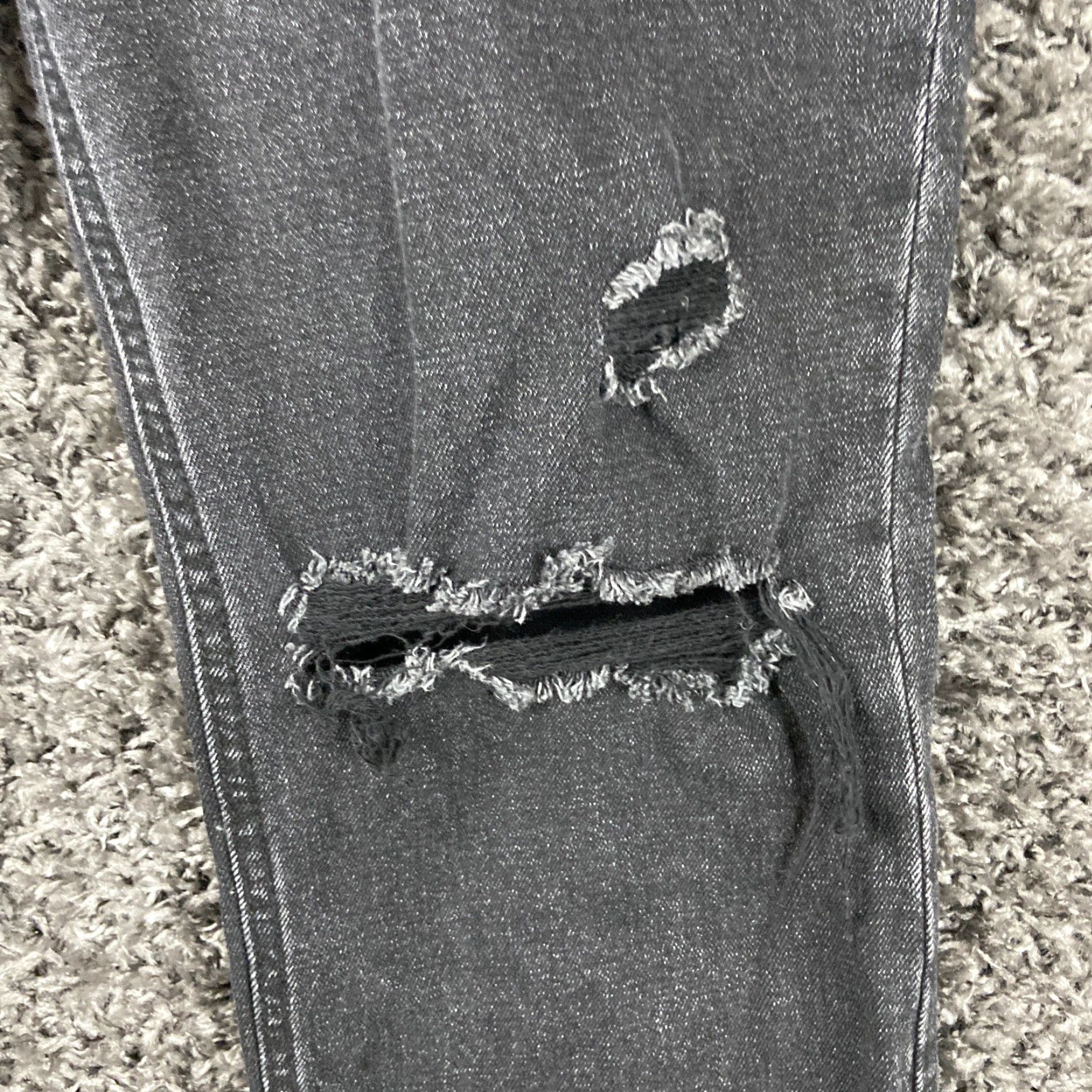 Abercrombie & Fitch Abercrombie & Fitch Curve Love Jeans Size 2 Black Distressed Straight Women Size 26" / US 2 / IT 38 - 3 Thumbnail