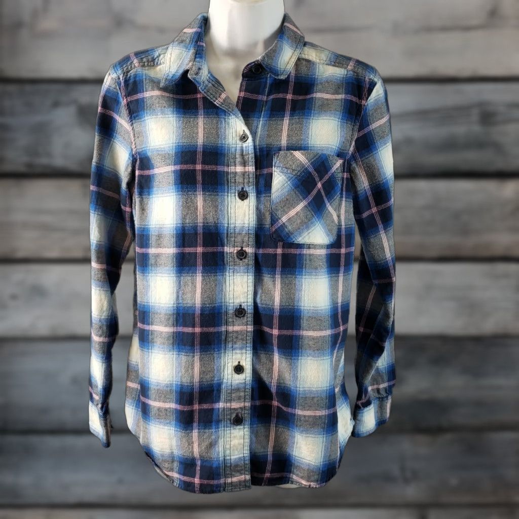 Eddie Bauer Eddie Bauer Womens Button Front Shirt Blue Plaid Cotton S Button-Up Shirt Womens Small Blue Plaid Cotton Size S / US 4 / IT 40 - 1 Thumbnail