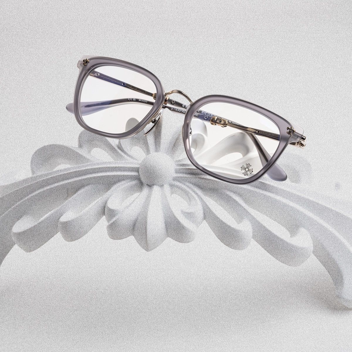 Chrome Hearts CHROME HEARTS STRAPADICTOME MATTE GRAPHITE SS GLASSES Size ONE SIZE - 6 Thumbnail