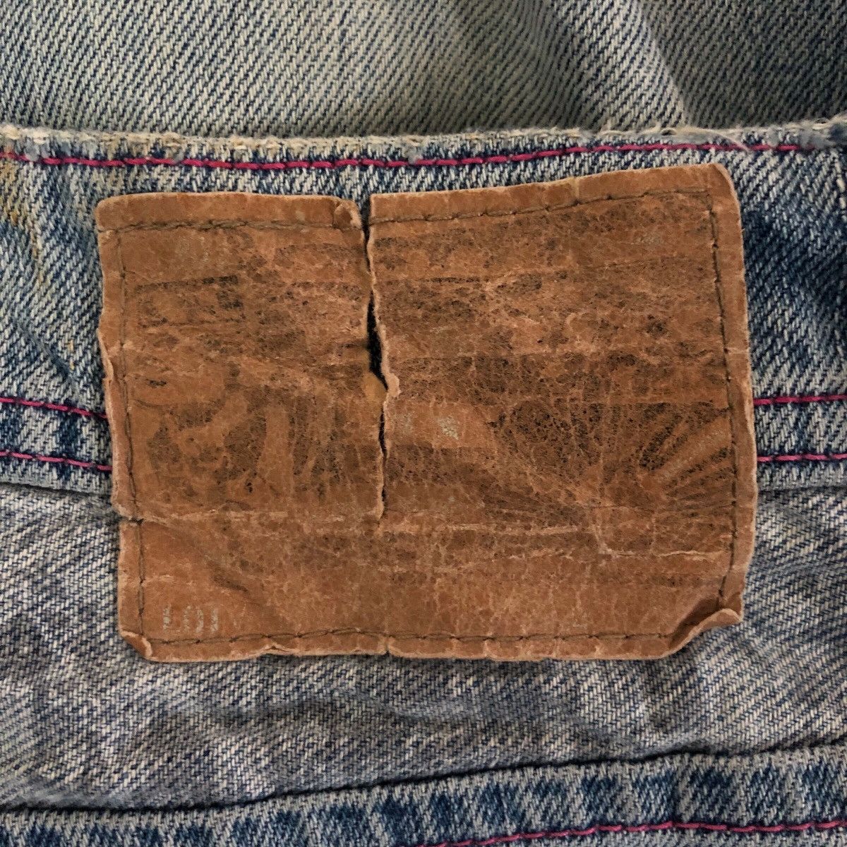 Volcom Vintage Volcom Distressed Faded Denim Jeans Size US 36 / EU 52 - 12 Thumbnail