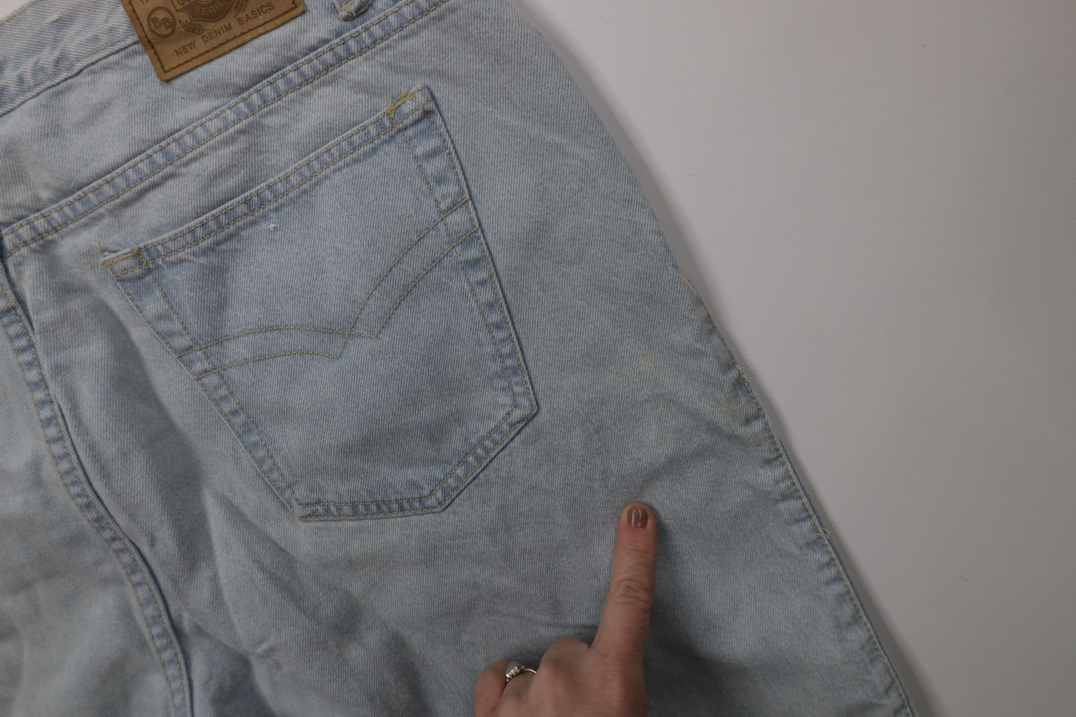 Vintage Vintage 90s Streetwear Relaxed Fit Above Knee Denim Shorts Size US 36 / EU 52 - 16 Thumbnail