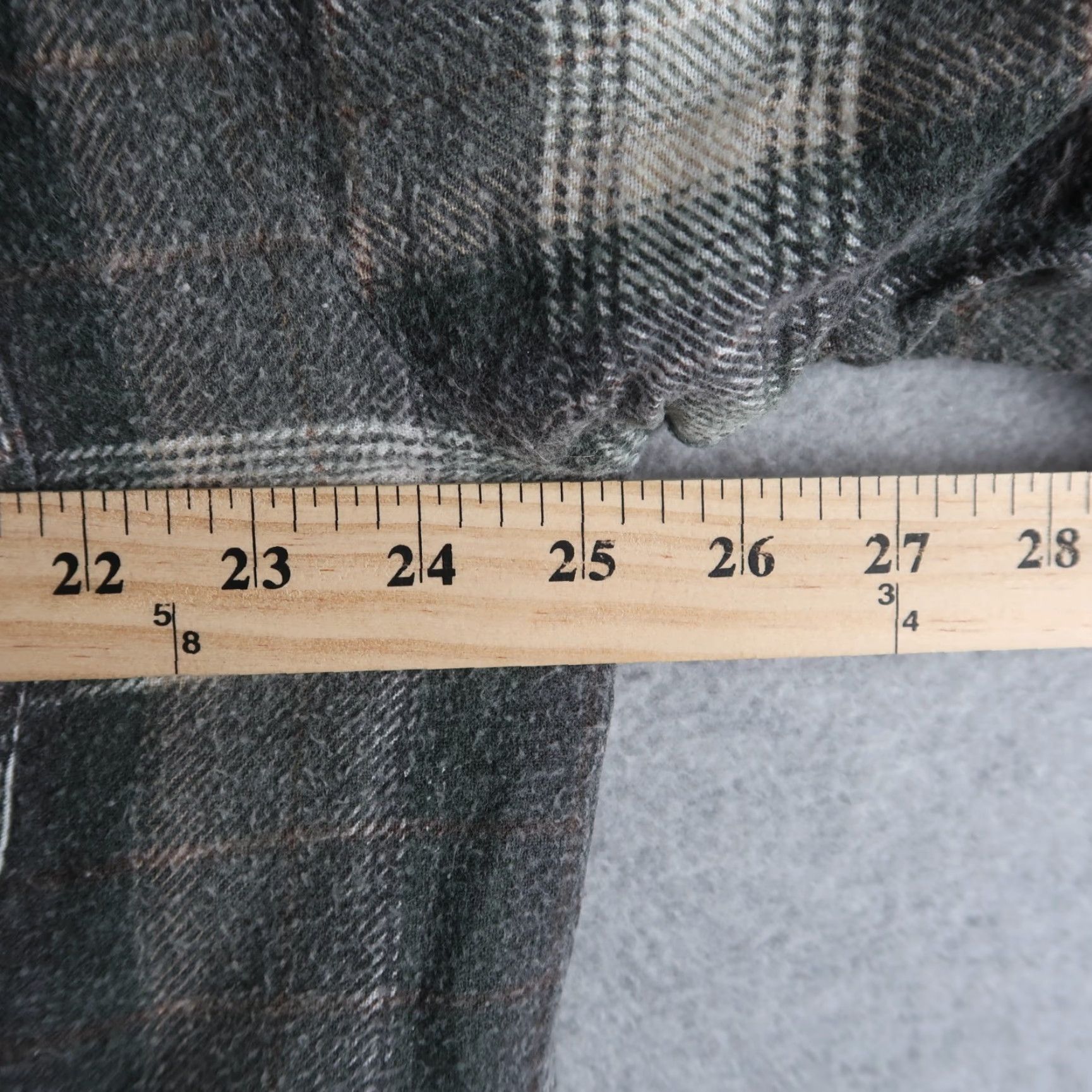 Vintage VINTAGE Cascade Plaid Quilted Lined Gray White Flannel Mens M Medium Shirt Mens Casual Workwear 80s 90s Classic Outdoor Button-Up Size US M / EU 48-50 / 2 - 7 Thumbnail