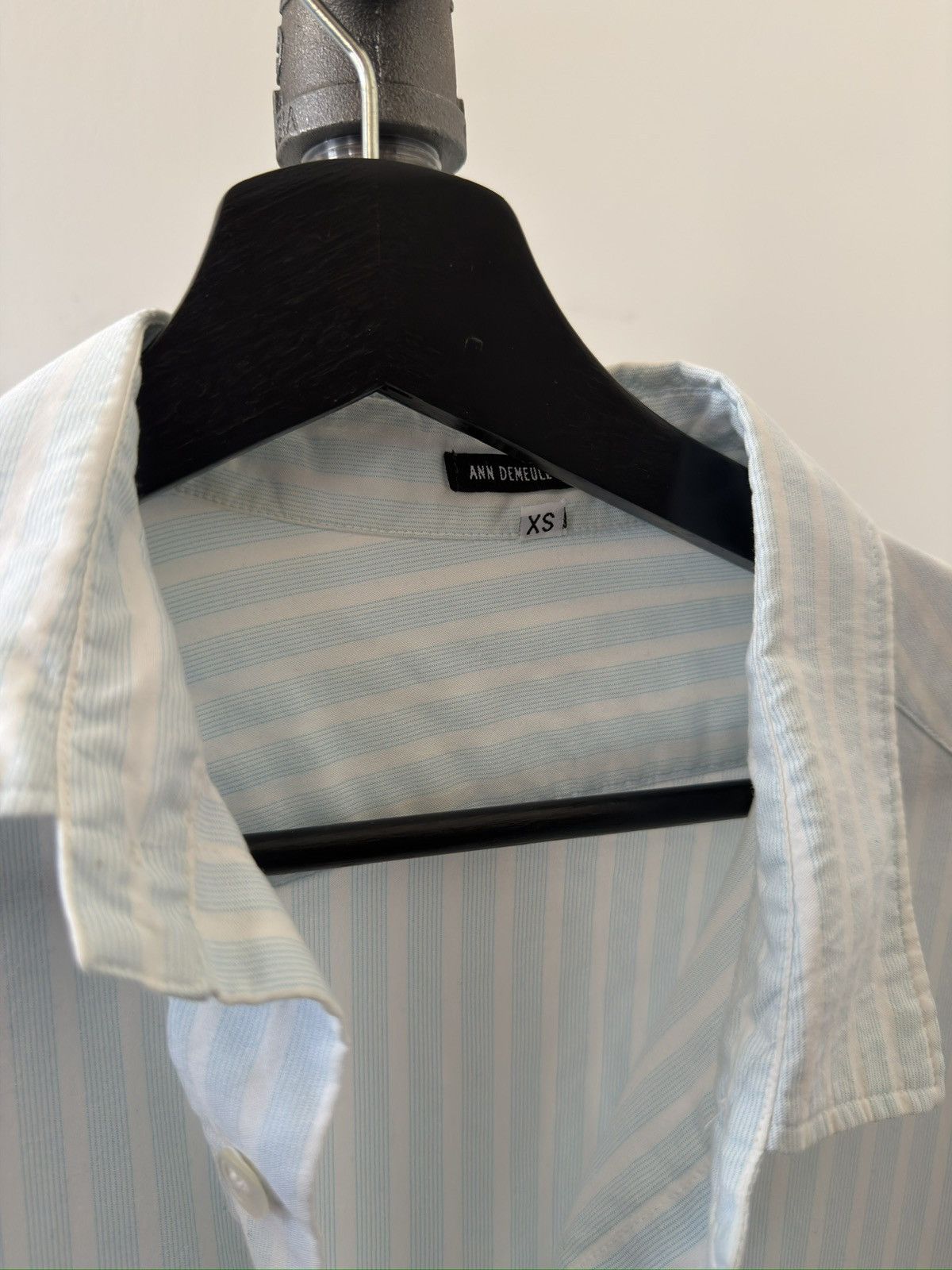 Ann Demeulemeester ‘00s Twisted Pinstripe Shirt Size US XS / EU 42 / 0 - 4 Thumbnail
