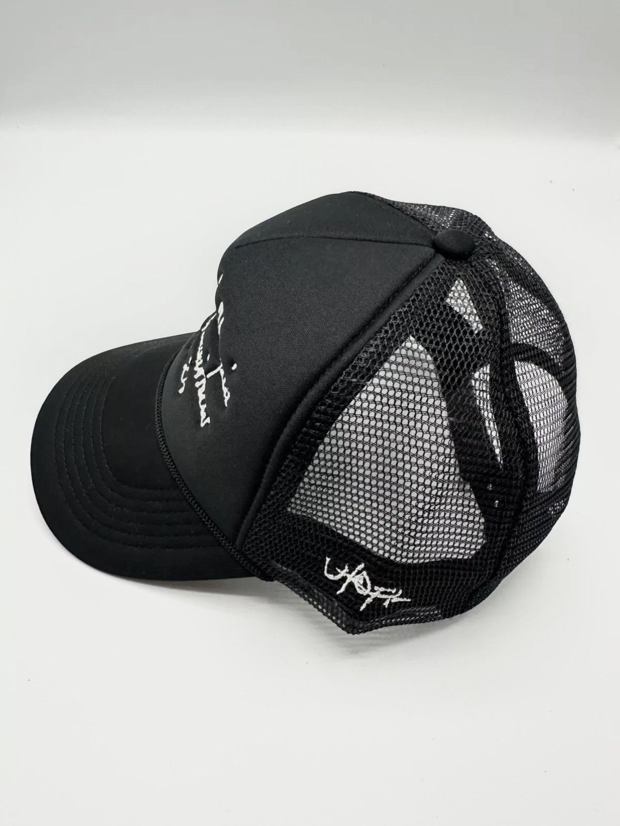 Travis Scott Travis Scott One Night In Utopia Logo Graphic Trucker Hat Size ONE SIZE - 2 Thumbnail