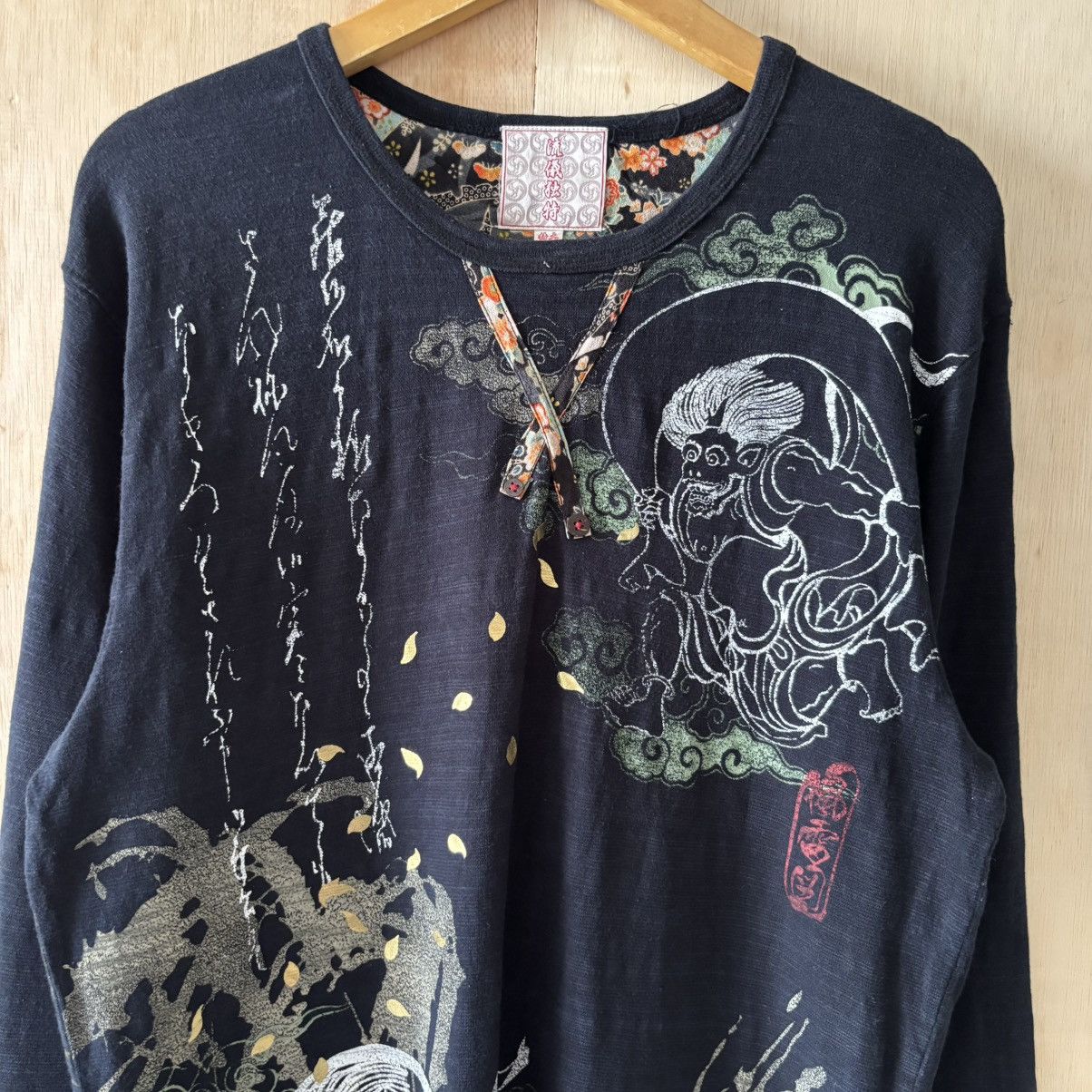 Karakuri Tamashii Japanese Souvenir Sukajan Fujin and Dragon Art Long Sleeve Size US L / EU 52-54 / 3 - 3 Thumbnail
