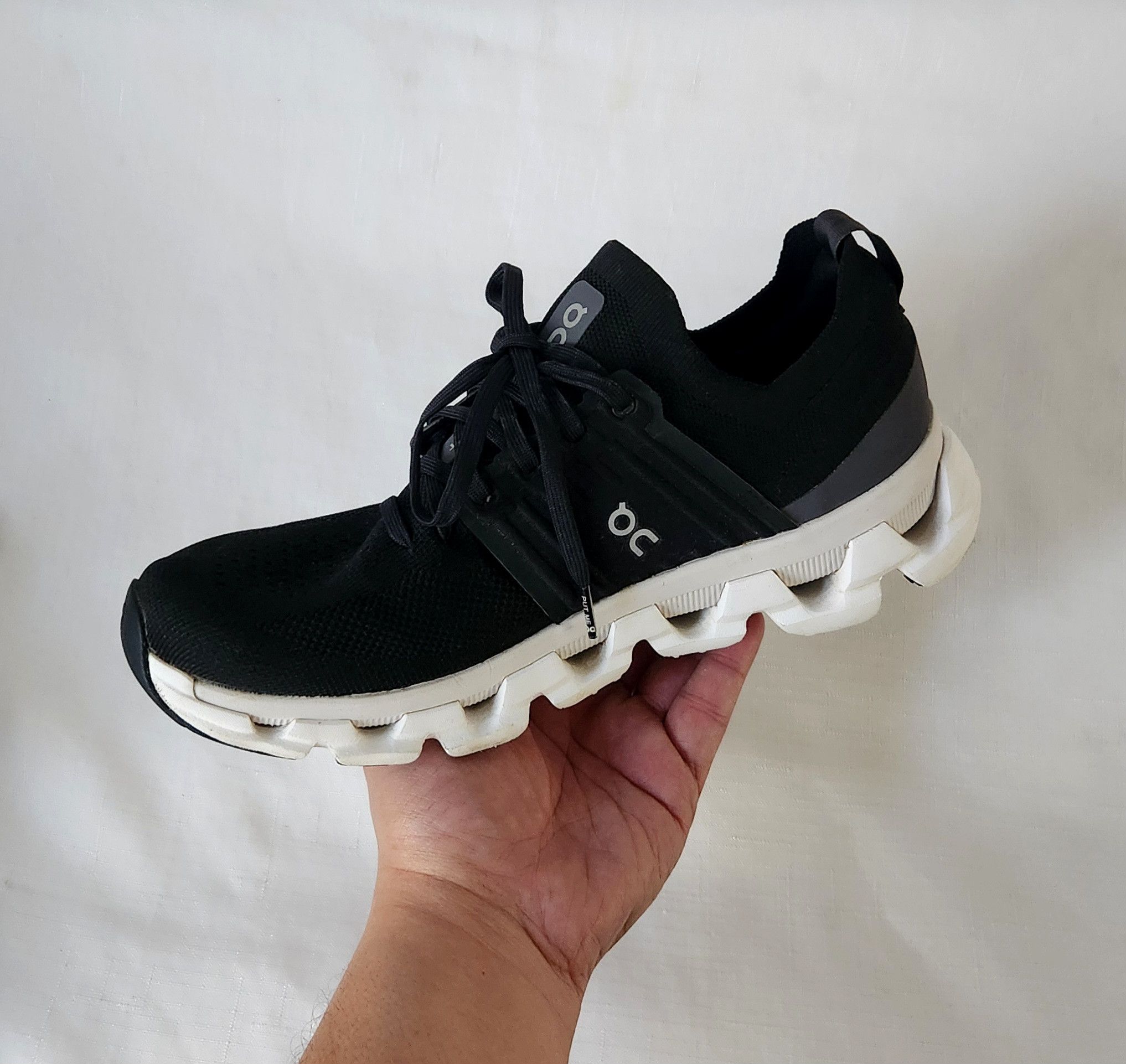 On On Cloud Swift 3 running sneakers Black white SZ 10 Women's Size US 10 / IT 40 - 3 Thumbnail