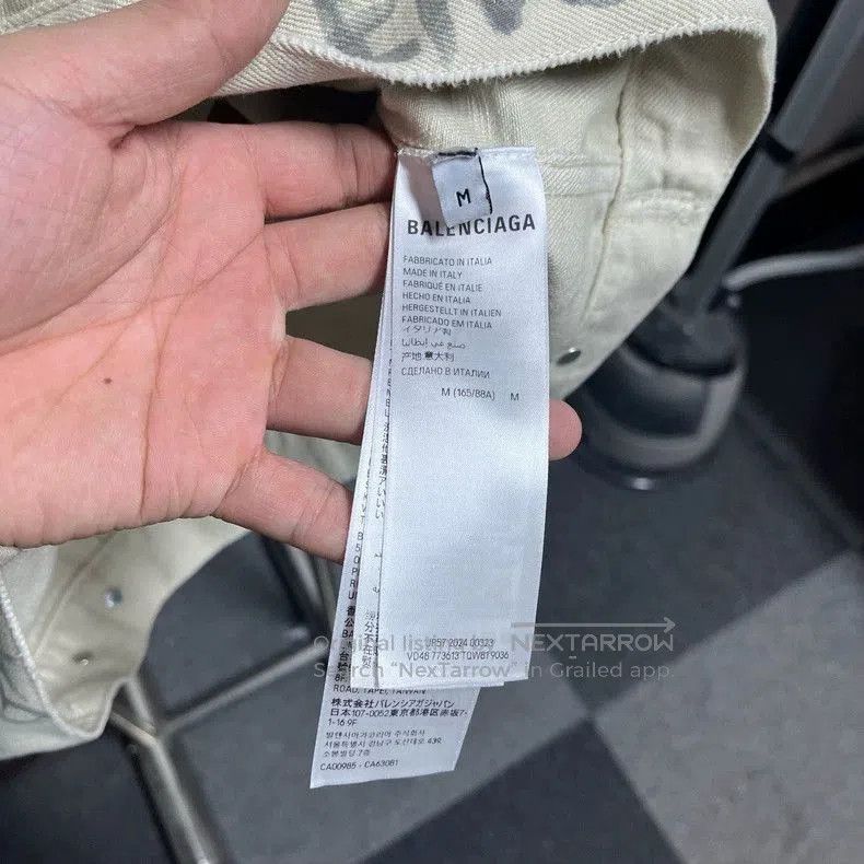 Balenciaga Balenciaga Graffiti Denim Jacket. Size US M / EU 48-50 / 2 - 4 Thumbnail