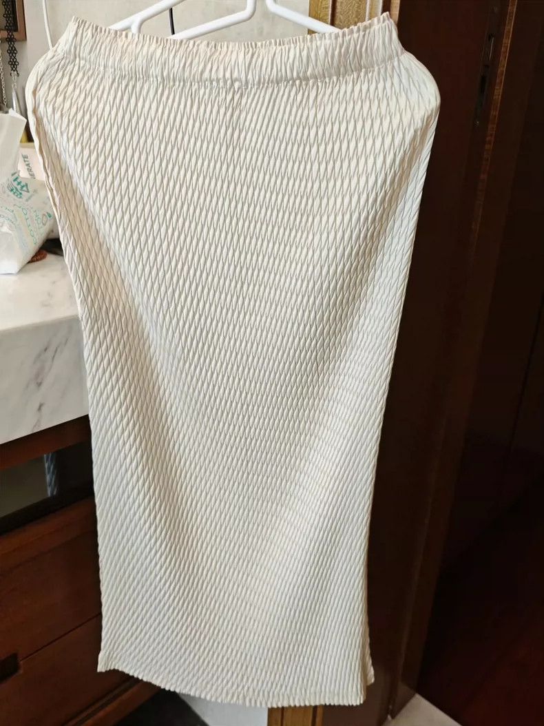 Issey Miyake issey miyake size:2 Fish-scale skirt Size 42" / US 20 - 2 Thumbnail