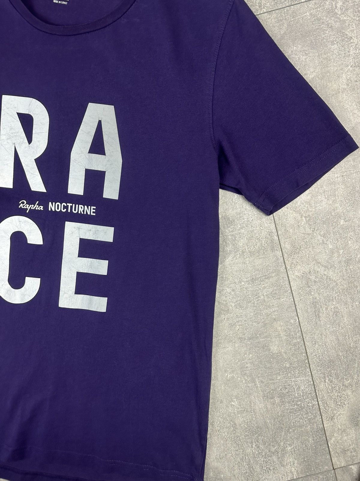 Rapha Rapha Mens Purple T-Shirt Reflective Logo Size US S / EU 44-46 / 1 - 6 Thumbnail