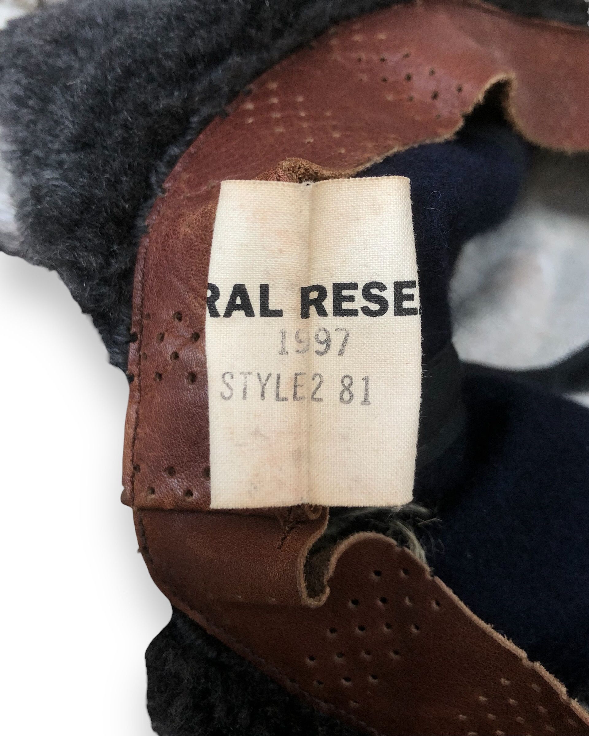 General Research '97 GENERAL RESEARCH Earflap Sherpa lining Wool Hats Size ONE SIZE - 11 Thumbnail