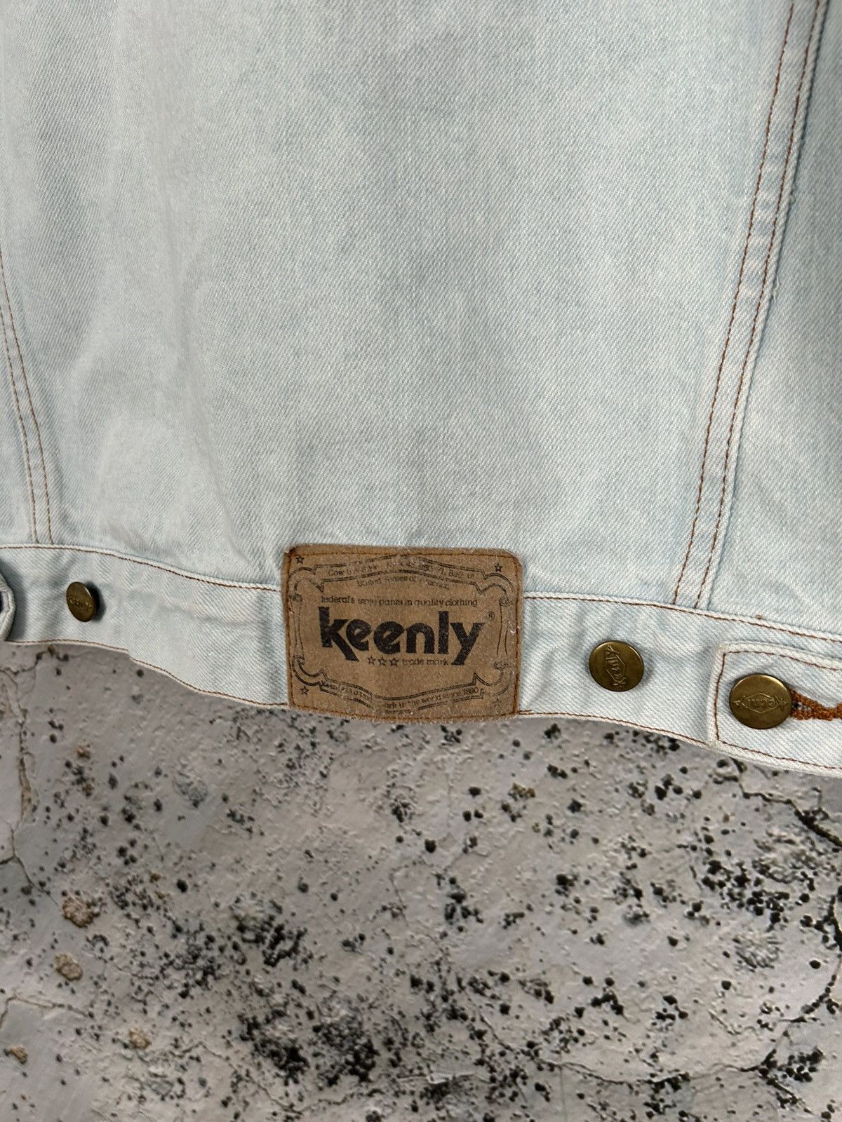 Vintage Vintage Denim Trucker Jacket Jeans Boxy Baggy Rap 90s Size US L / EU 52-54 / 3 - 6 Thumbnail