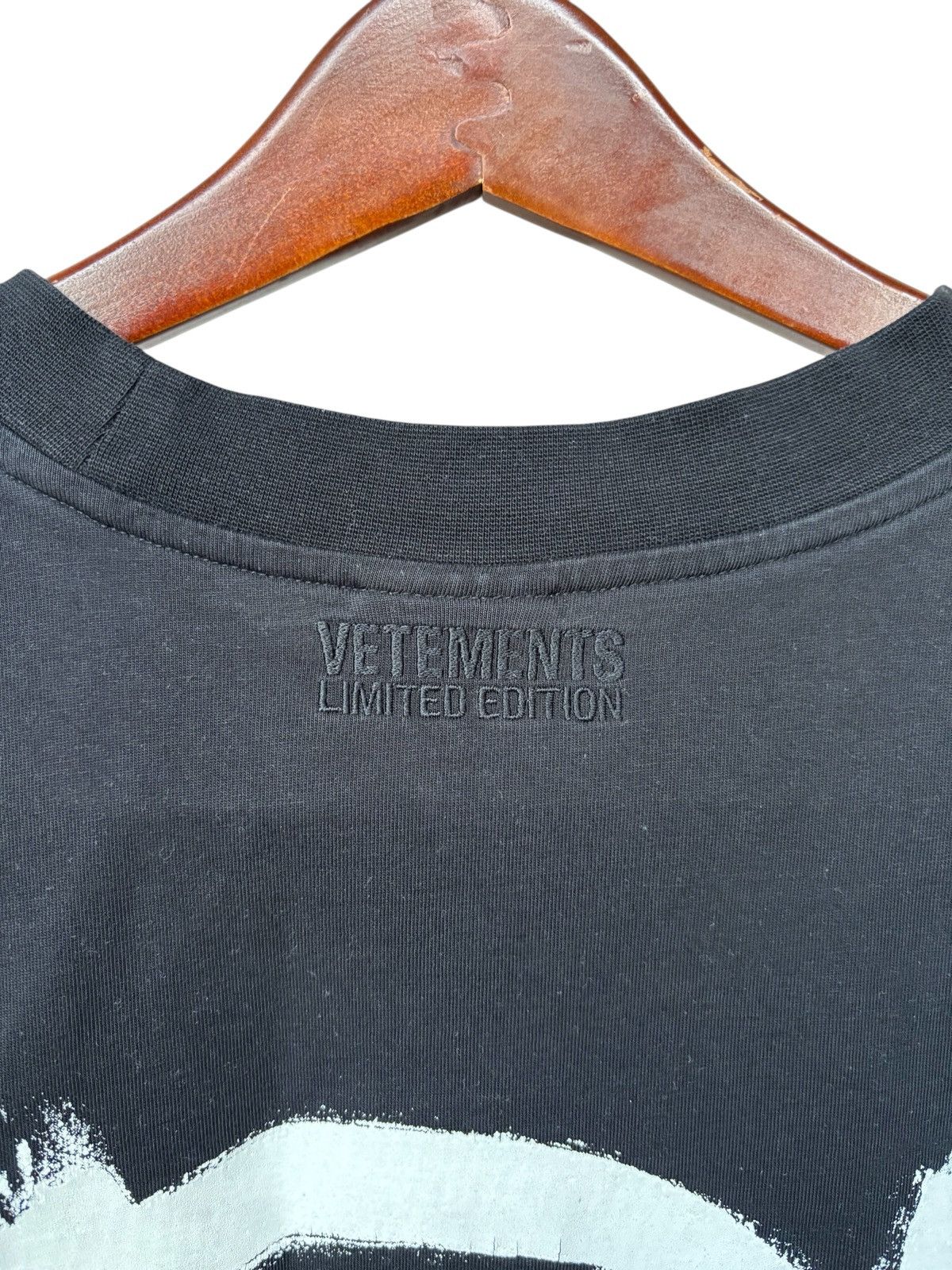 Vetements Vetements Anarchy T-Shirt Size US XL / EU 56 / 4 - 5 Thumbnail