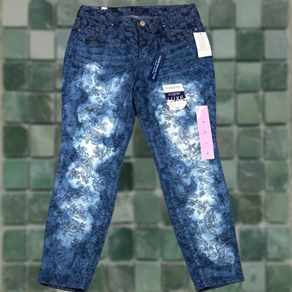 Vintage Bandolino Lisbeth Curvy Skinny Crop Jeans Paisley Print Jeans Blue Women 6 Slim Pocket Button Zip Mid Rise Denim 5-Pocket Design Fabric Wash Medium Size 28" / US 6 / IT 42 - 1 Thumbnail