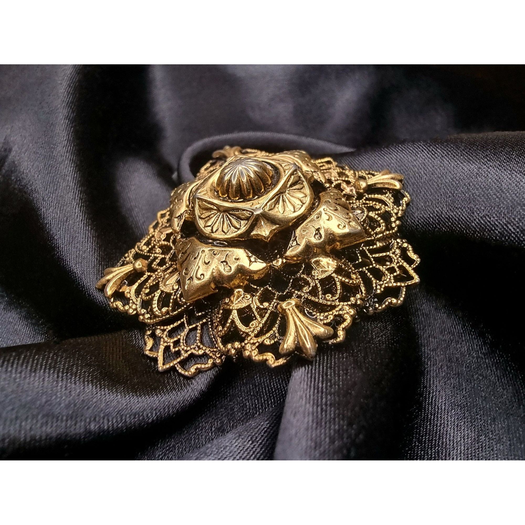 Vintage Vintage Filigree Gold-Tone Floral Brooch Pin With Intricate Size ONE SIZE - 3 Thumbnail