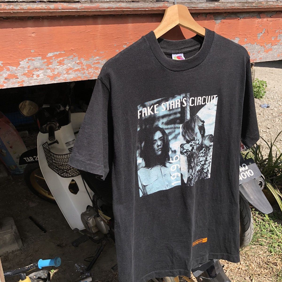 Band Tees Vintage 90s Fake Star’s Circuit t’s Glay Luna Size US M / EU 48-50 / 2 - 9 Thumbnail