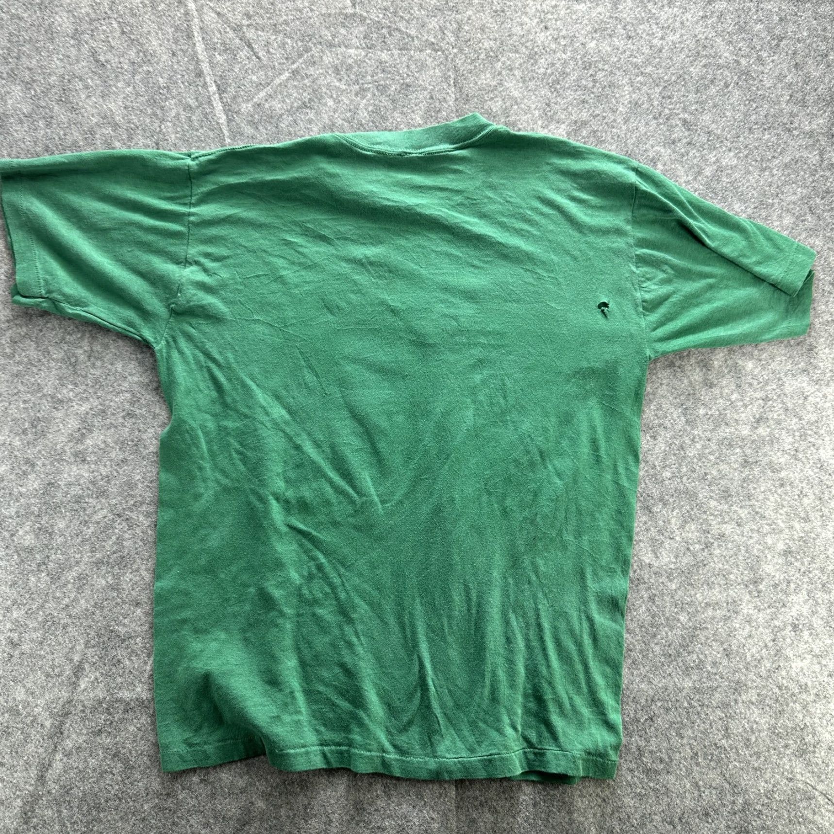 Vintage VINTAGE Fishing Shirt Mens Large Green Montana Graphic Tee Outdoors 90s Faded Rare SS Size US L / EU 52-54 / 3 - 5 Thumbnail