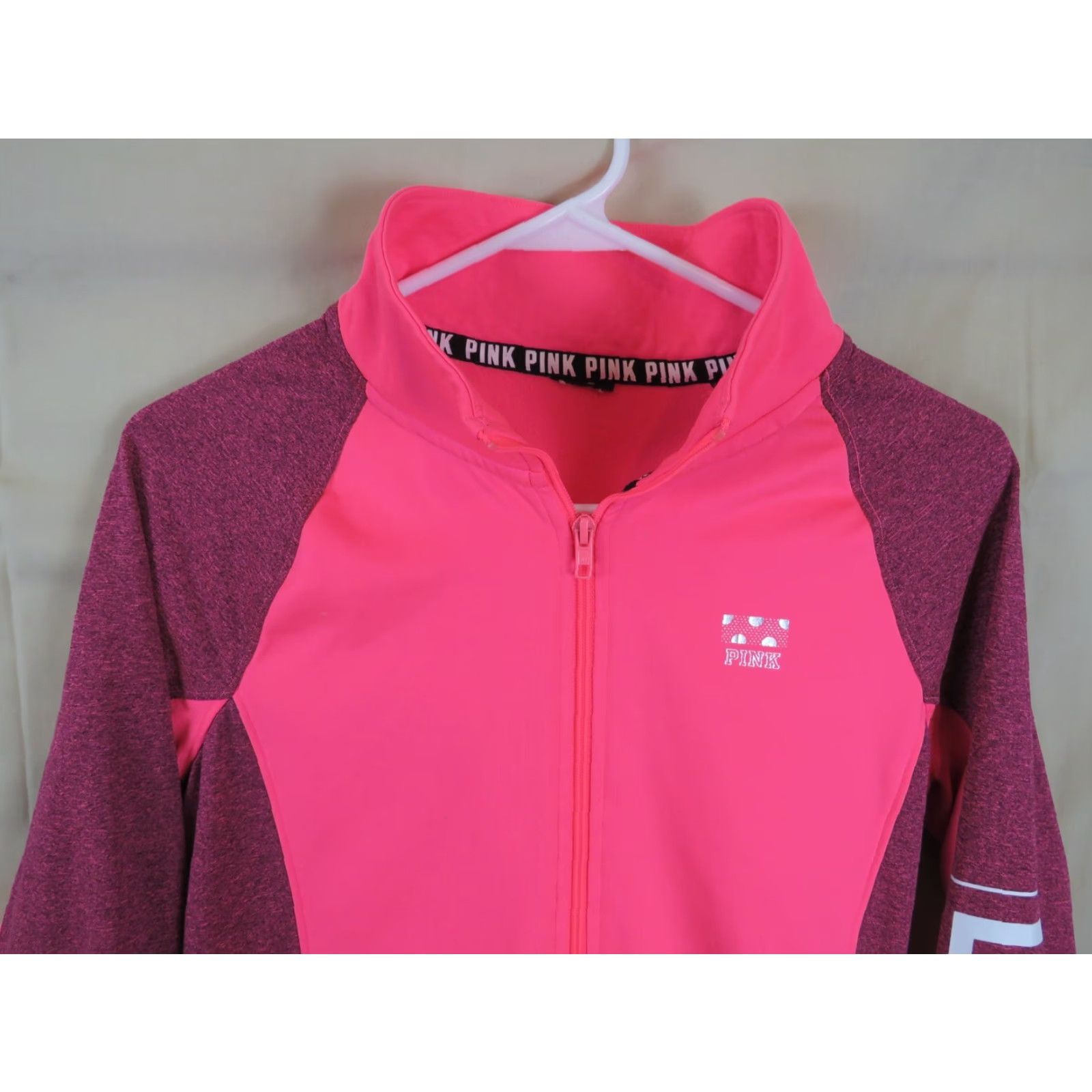 Pinko VINTAGE Love Pink performance red Pull over 1/2 Zip M Ladies shirt Soft valentines day Size M / US 6-8 / IT 42-44 - 3 Thumbnail