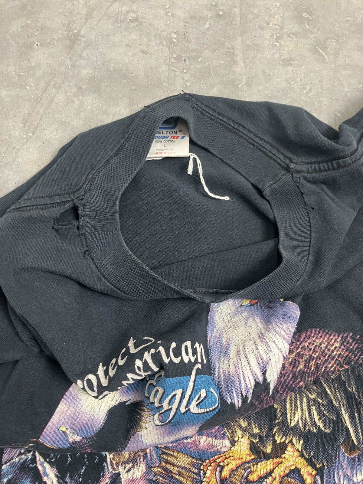 Vintage Vintage 90s THRASHED 3D EMBLEM Bald Eagle SingleStitch Tee Size US L / EU 52-54 / 3 - 5 Thumbnail