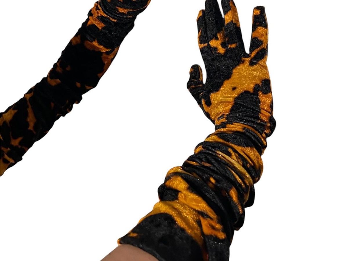 Dries Van Noten Dries Van Noten Velvet Long Gloves Size ONE SIZE - 4 Thumbnail