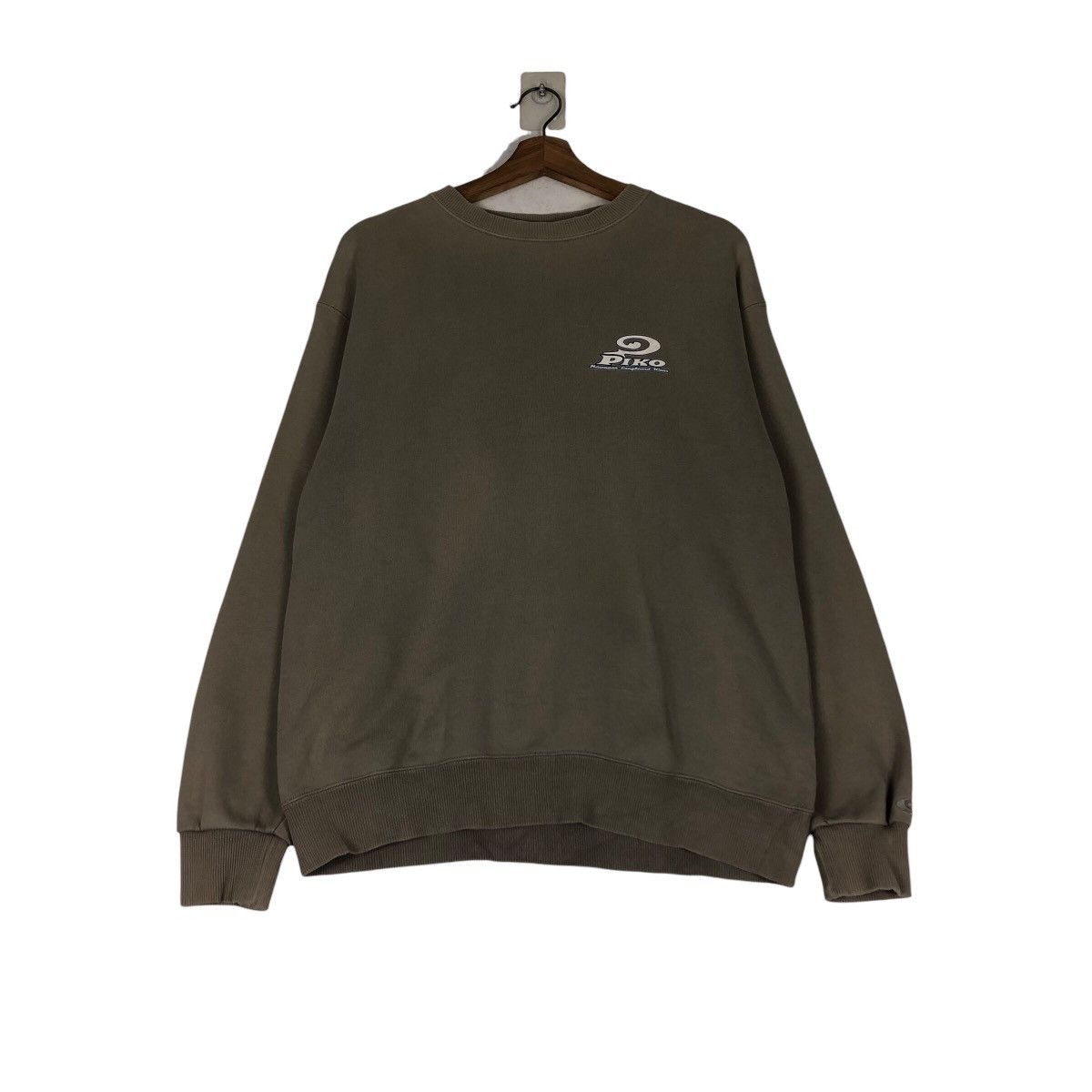 Japanese Brand 90s Piko Hawaiian Surf Crewneck — Coastal Graphic Size US M / EU 48-50 / 2 - 3 Thumbnail