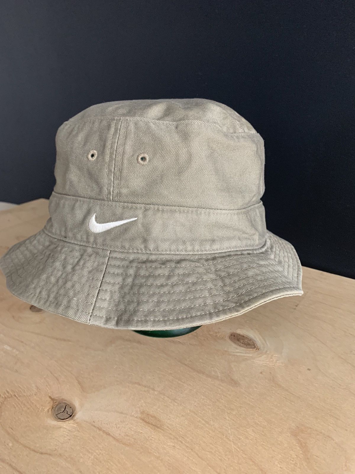 Nike Vintage Nike swoosh bucket hat Size ONE SIZE - 8 Thumbnail