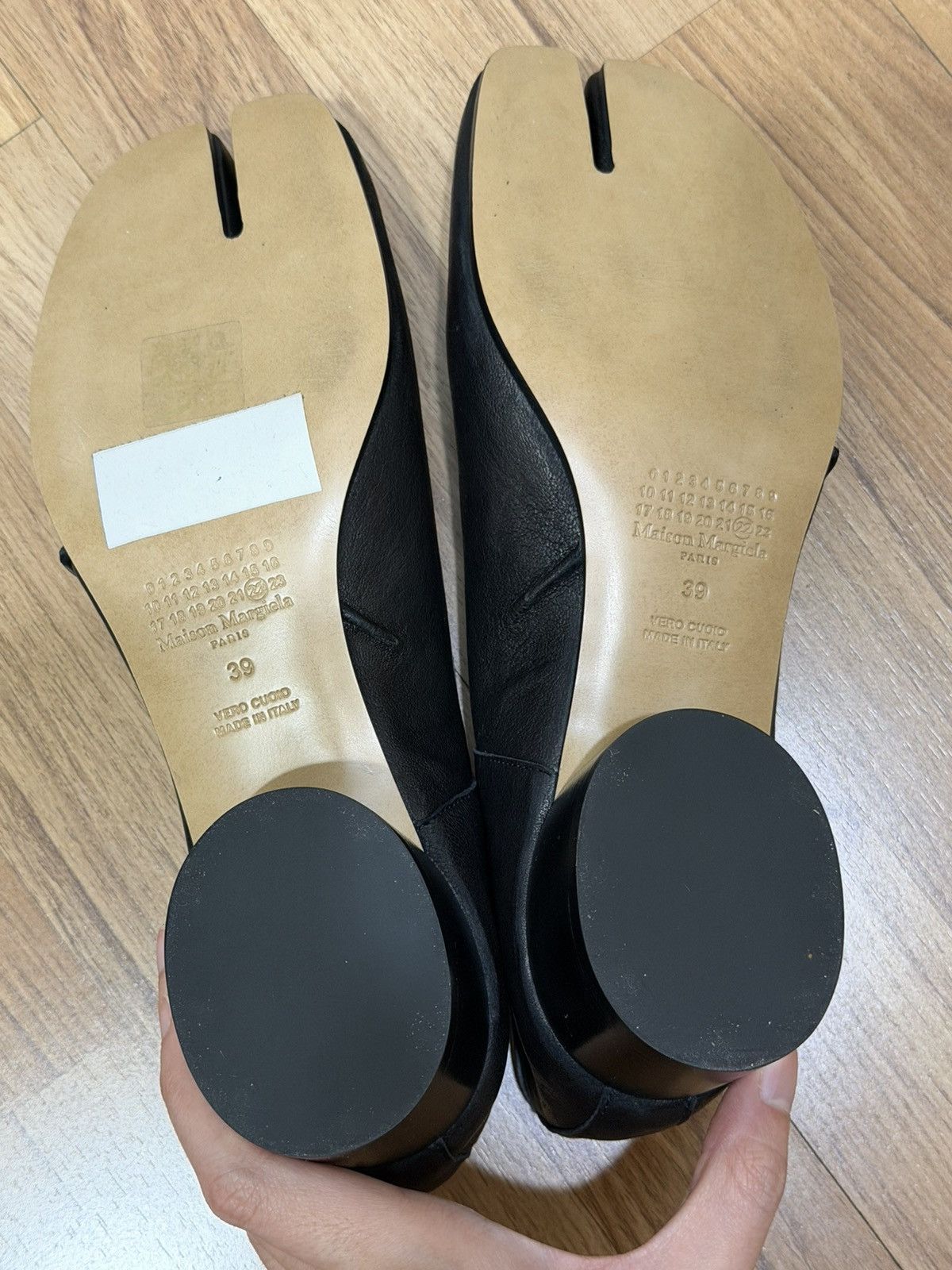 Maison Margiela MAISON MARGIELA TABI BALLERINA PUMPS Size US 9 / IT 39 - 9 Thumbnail