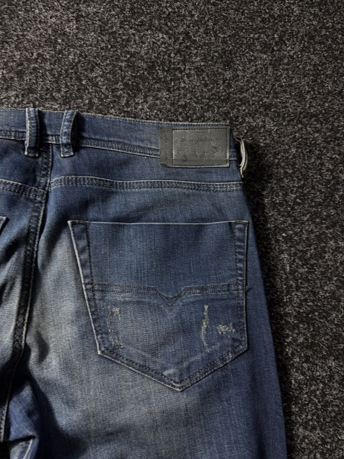 Distressed 2000s Diesel denim pants jeans y2k style