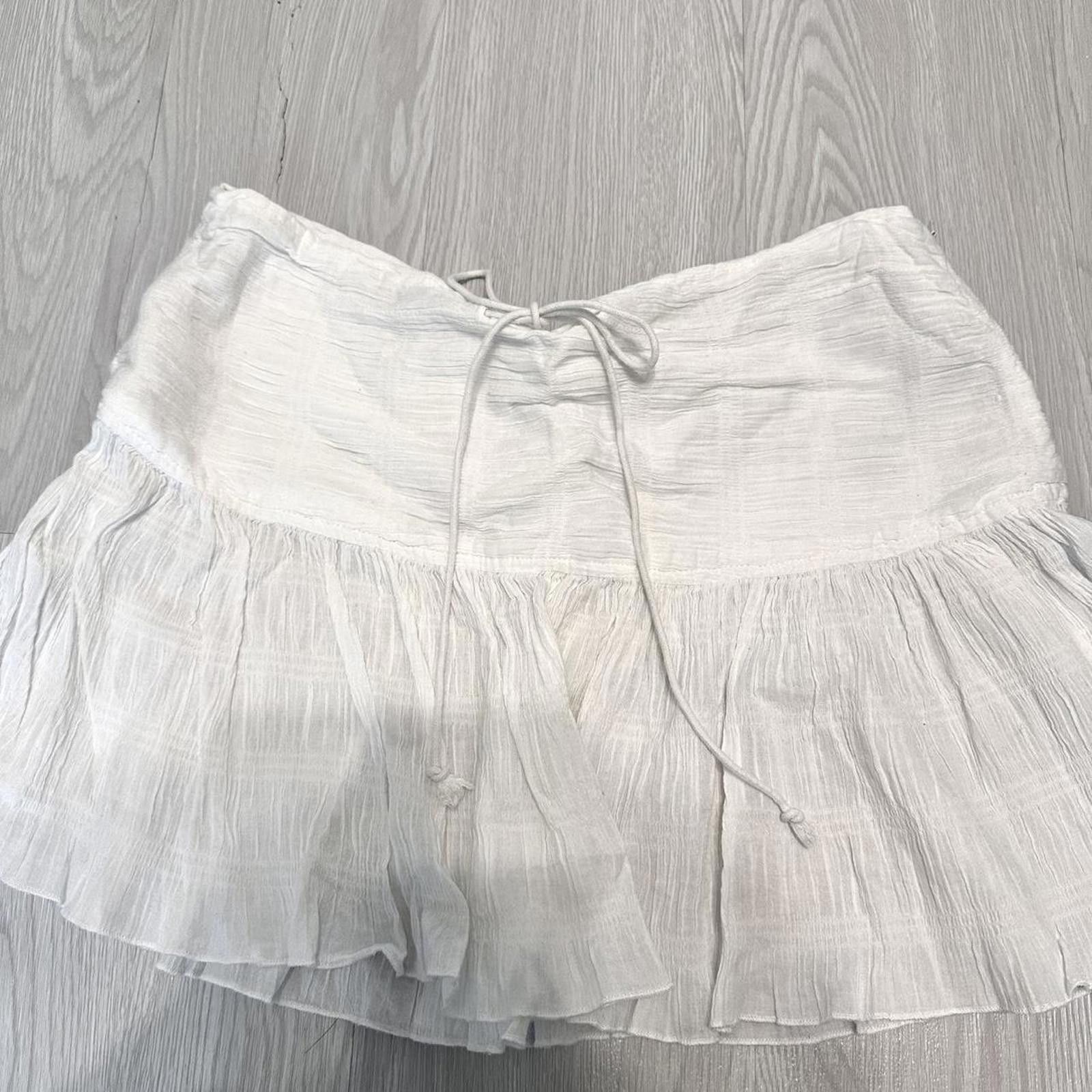Zara Mermaid whimsy core white ruffle mini skirt Size 28" / US 6 / IT 42 - 2 Thumbnail