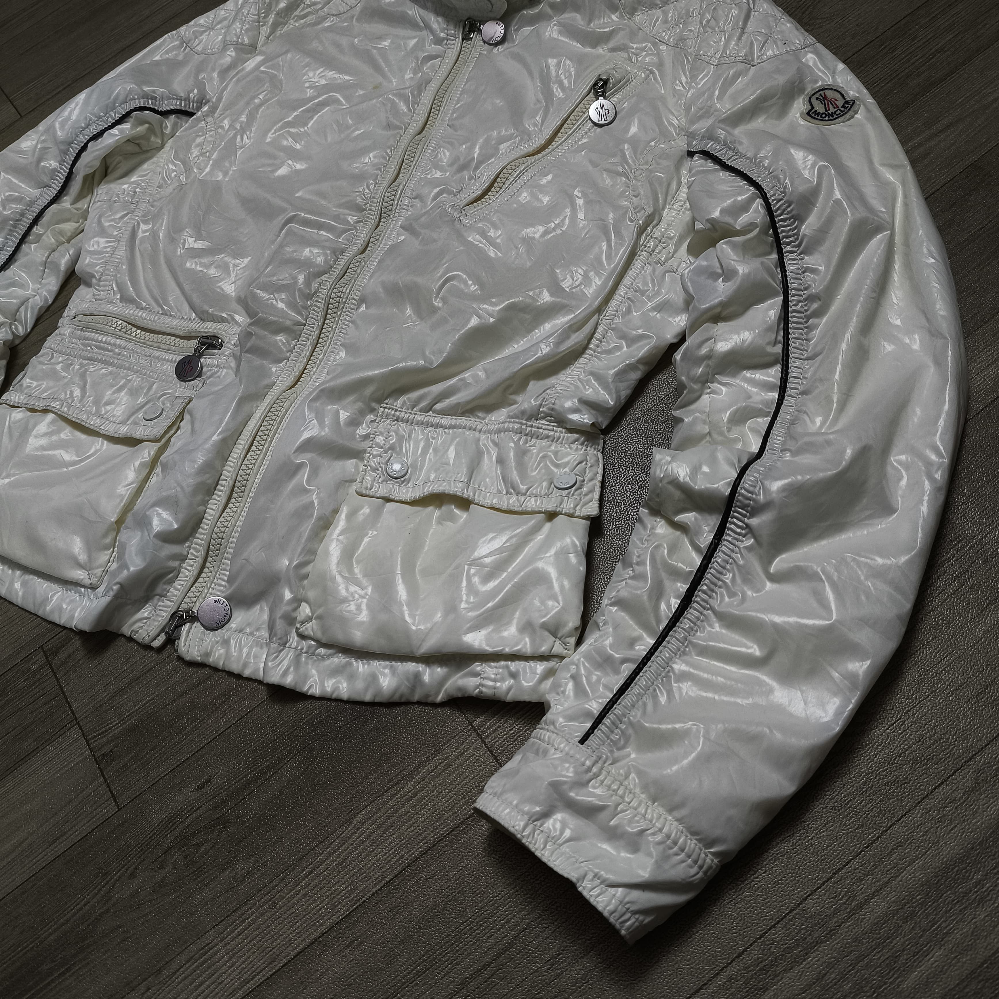 Moncler Vintage Moncler Multi pocket Bikers Jacket Size M / US 6-8 / IT 42-44 - 7 Thumbnail
