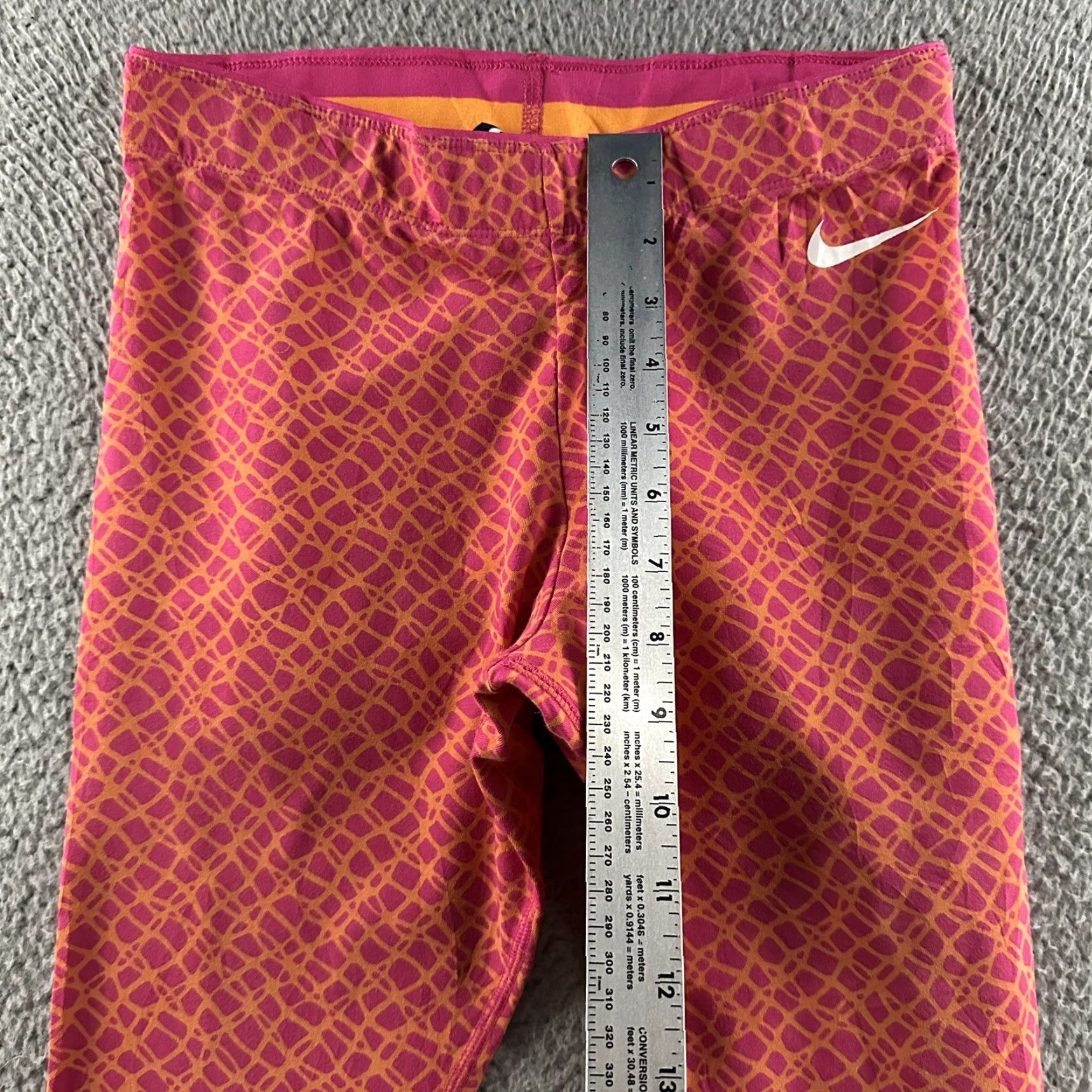 Nike Nike Womens Leggings Pink Size Small Pull On Cropped Stretch Cotton Blend Size 28" / US 6 / IT 42 - 6 Thumbnail