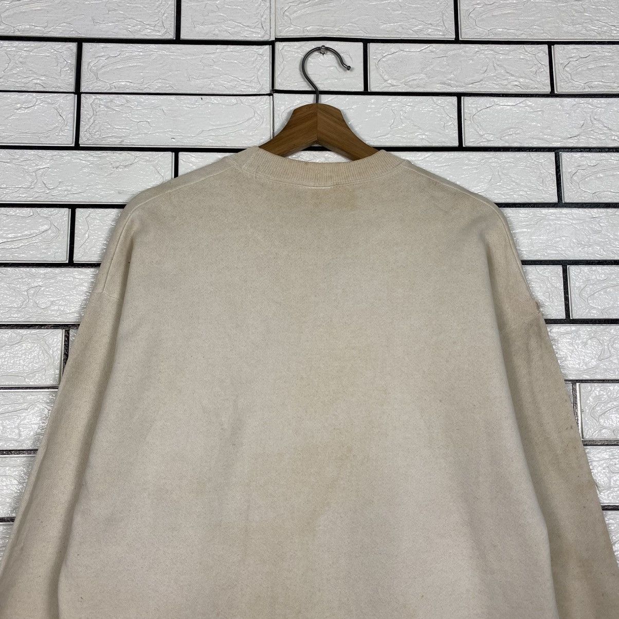 Vintage Vintage 1994 Turner Entertainment Co Velva Sheen Usa Size US L / EU 52-54 / 3 - 10 Thumbnail