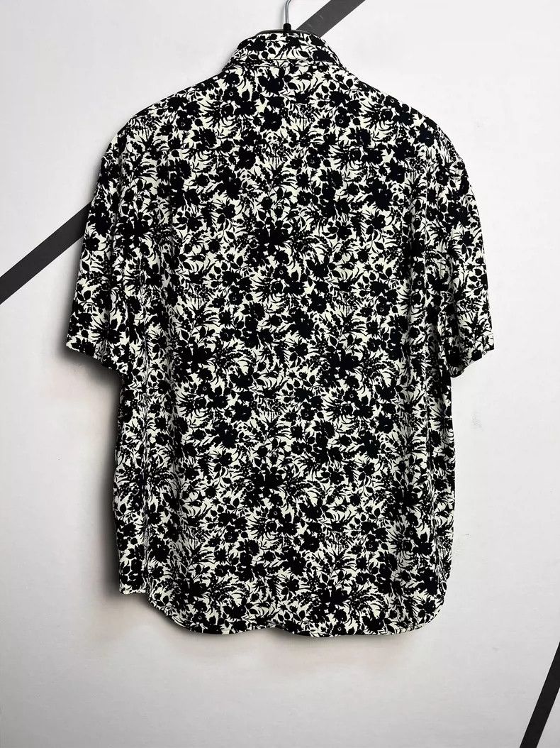 Saint Laurent Paris Saint Laurent Paris size 38 22 Spring and Summer Flowers F Size US M / EU 48-50 / 2 - 2 Thumbnail