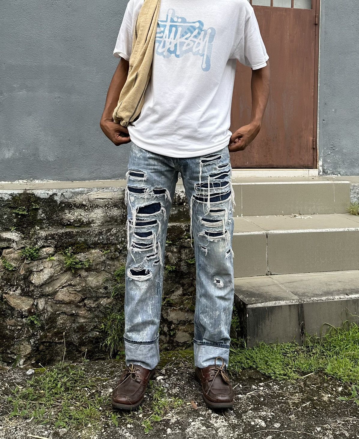 Guess 👹Guess Straight Cut Distressed Denim Size US 30 / EU 46 - 4 Thumbnail