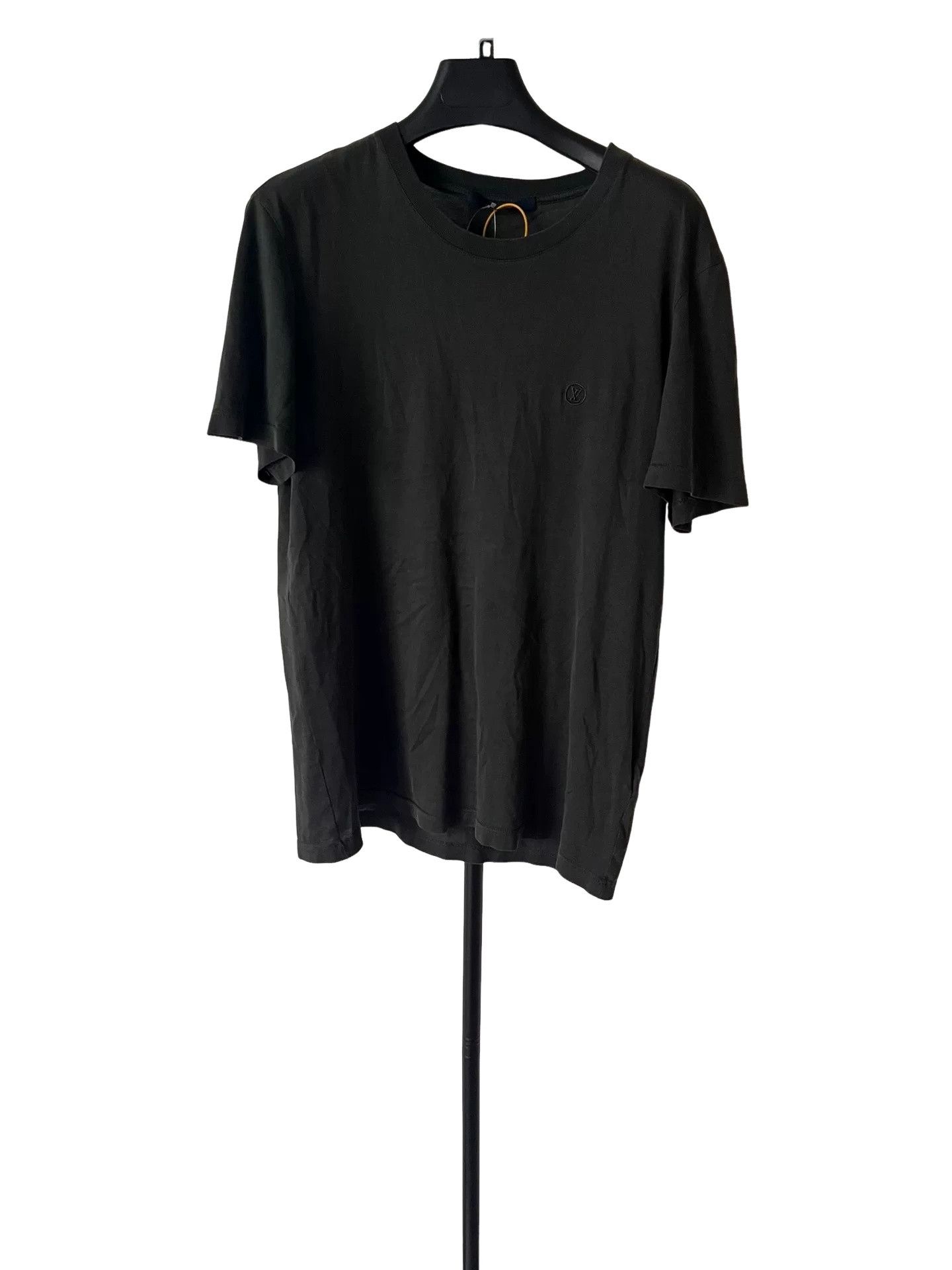 Louis Vuitton Louis Vuitton Embroidered Logo T-Shirt M Size US M / EU 48-50 / 2 - 1 Thumbnail