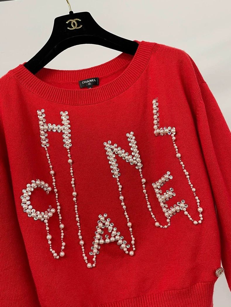 Chanel Chanel Red Heavy Industry Pearl Chain Cashmere Sweater Size XS / US 0-2 / IT 36-38 - 3 Thumbnail