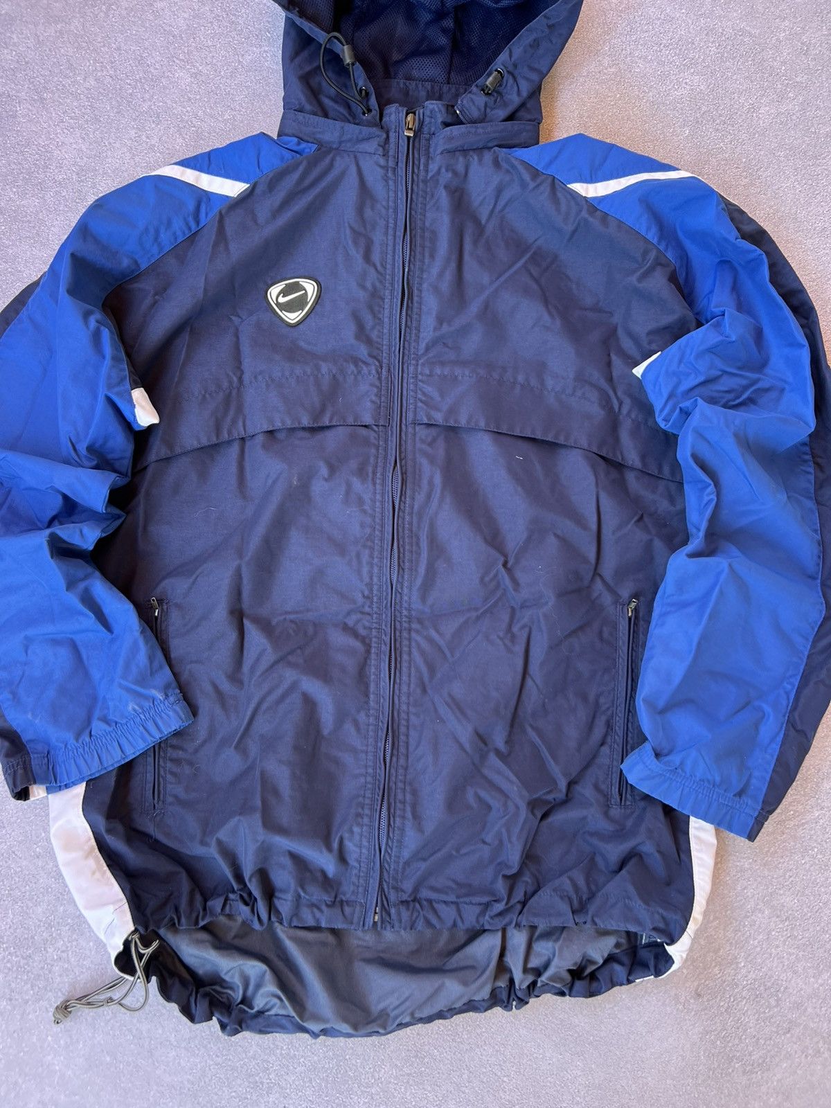 Nike Vintage Nike Blue Waterproof Windbreaker Jacket – Size M/L Size US L / EU 52-54 / 3 - 4 Thumbnail